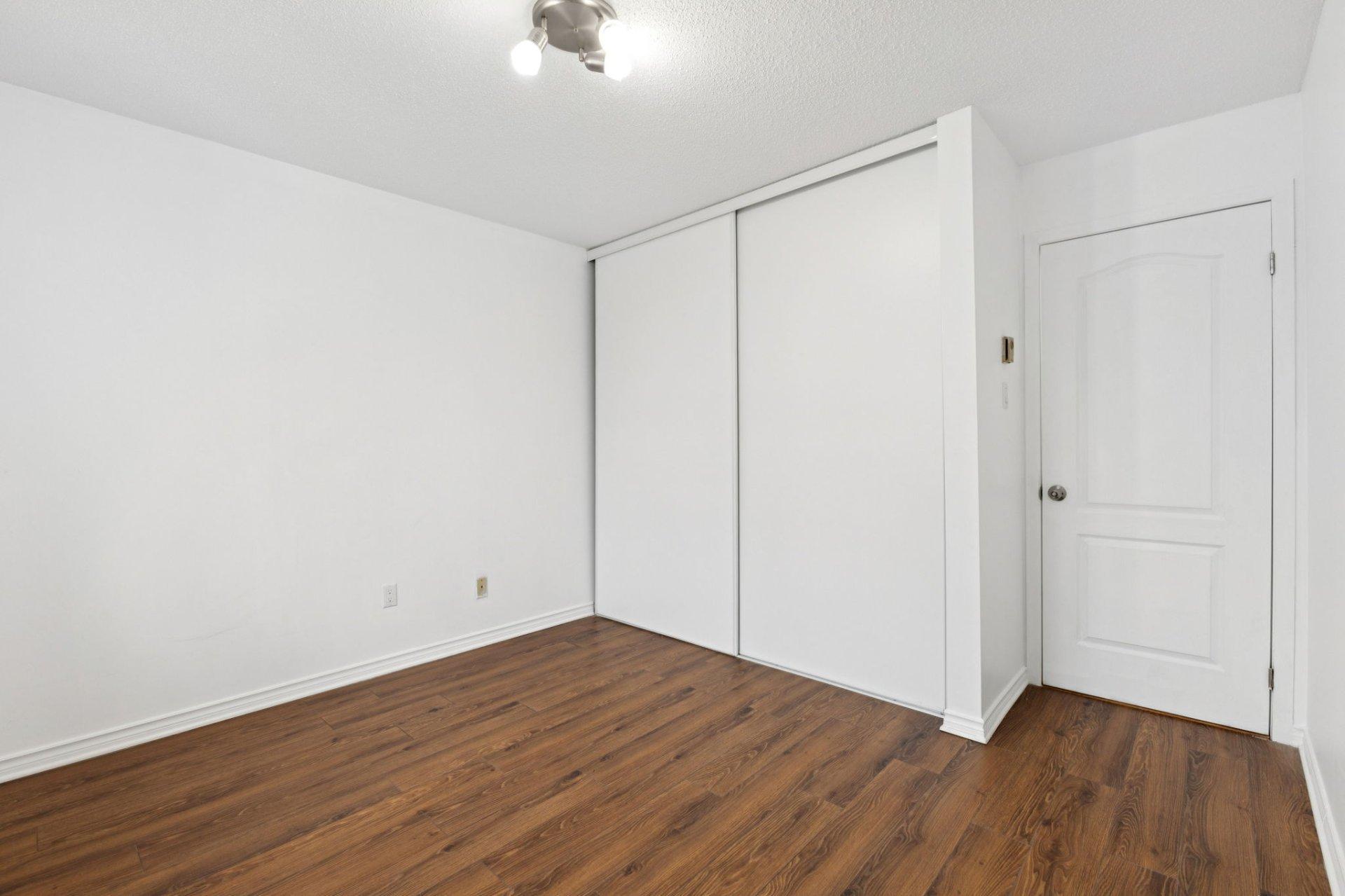 









168


Rue Lamarche

, 7,
Gatineau (Gatineau),




QC
J8T5C5

