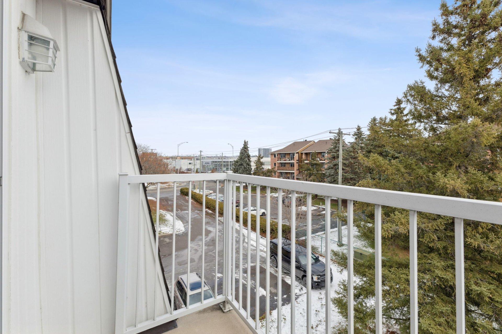 









168


Rue Lamarche

, 7,
Gatineau (Gatineau),




QC
J8T5C5

