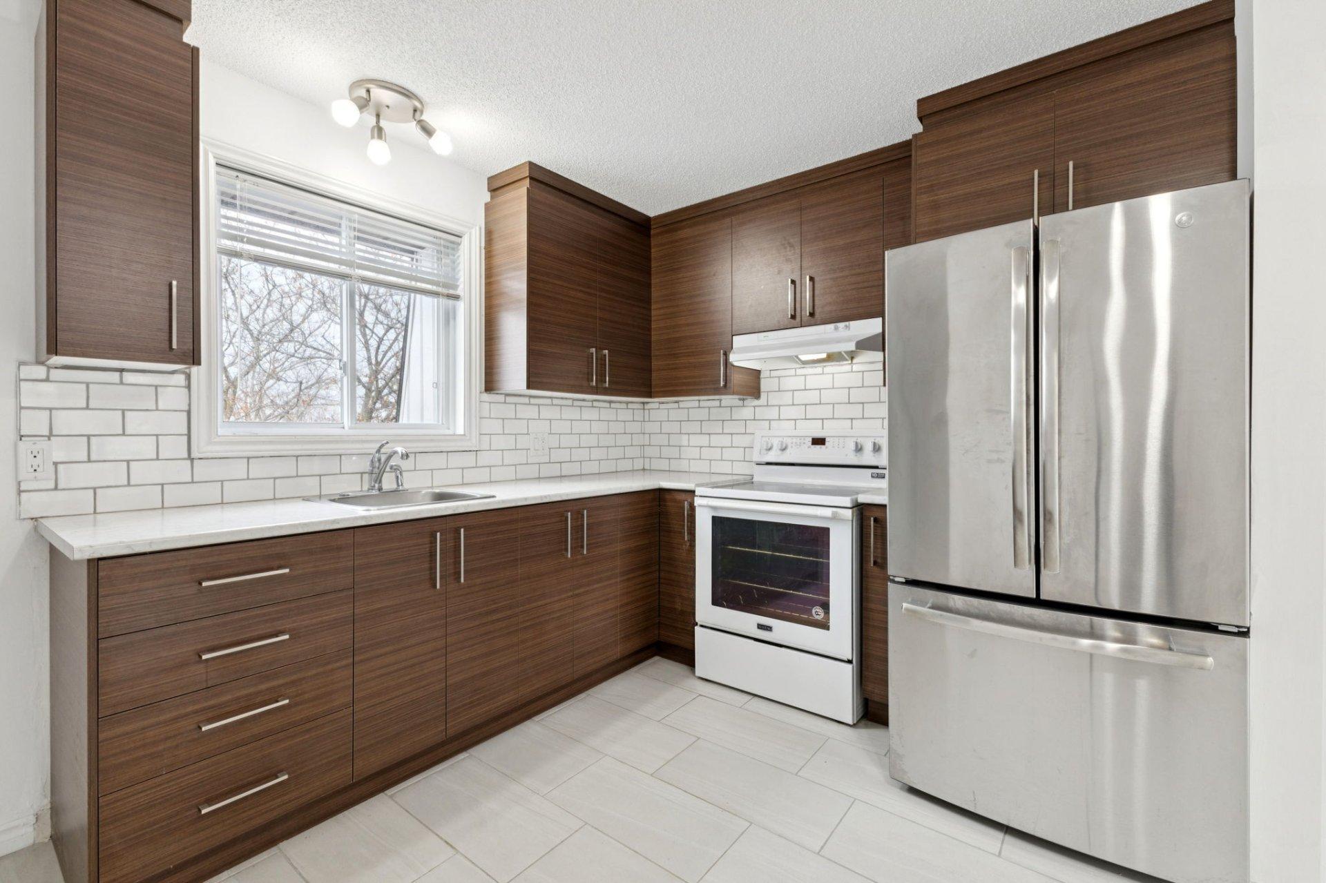 









168


Rue Lamarche

, 7,
Gatineau (Gatineau),




QC
J8T5C5

