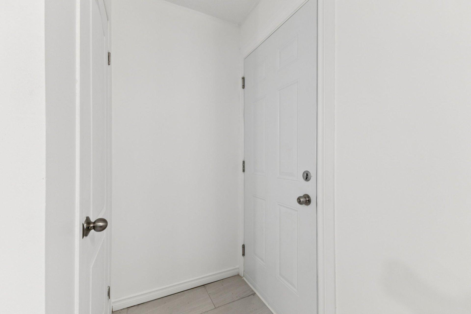 









168


Rue Lamarche

, 7,
Gatineau (Gatineau),




QC
J8T5C5

