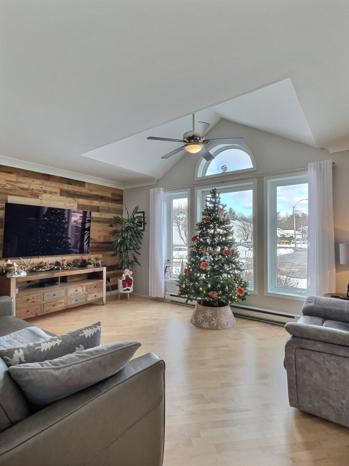 









1125


Rue Deveau

,
Trois-Rivières,




QC
G8V1R4

