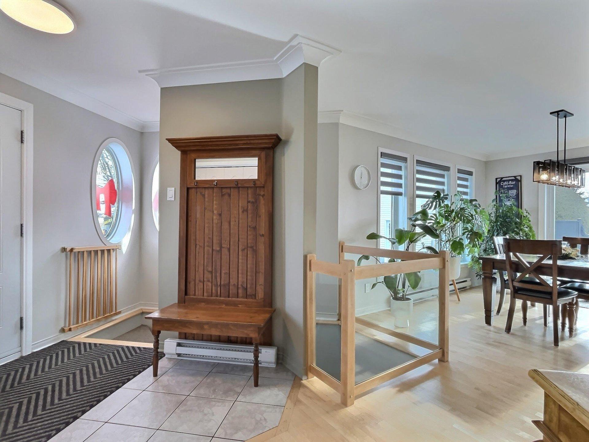 









1125


Rue Deveau

,
Trois-Rivières,




QC
G8V1R4

