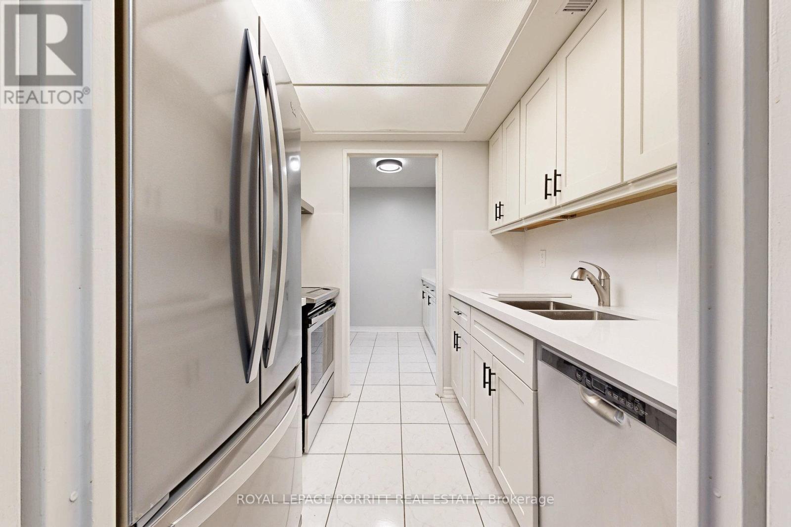 












201 - 1535 LAKESHORE ROAD E

,
Mississauga,




Ontario
L5E3E2

