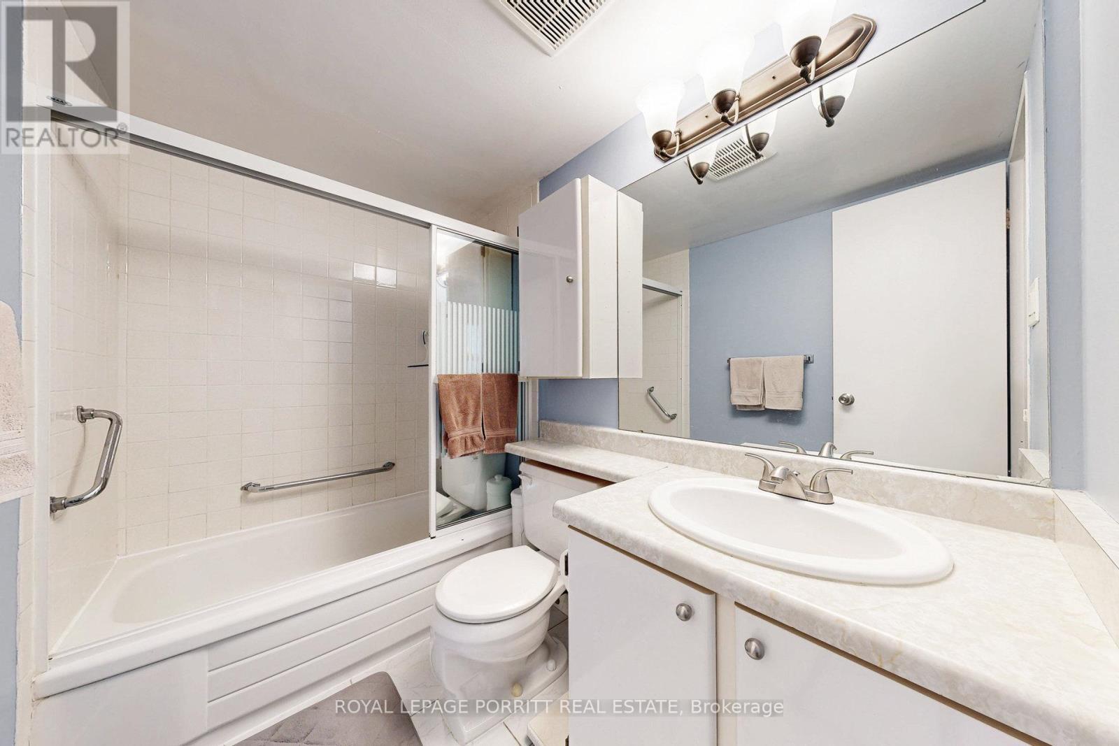 












201 - 1535 LAKESHORE ROAD E

,
Mississauga,




Ontario
L5E3E2

