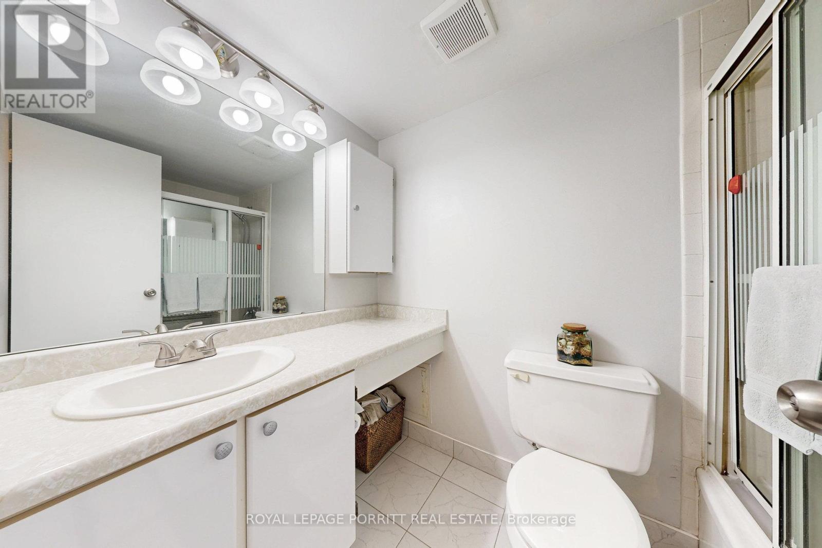 












201 - 1535 LAKESHORE ROAD E

,
Mississauga,




Ontario
L5E3E2

