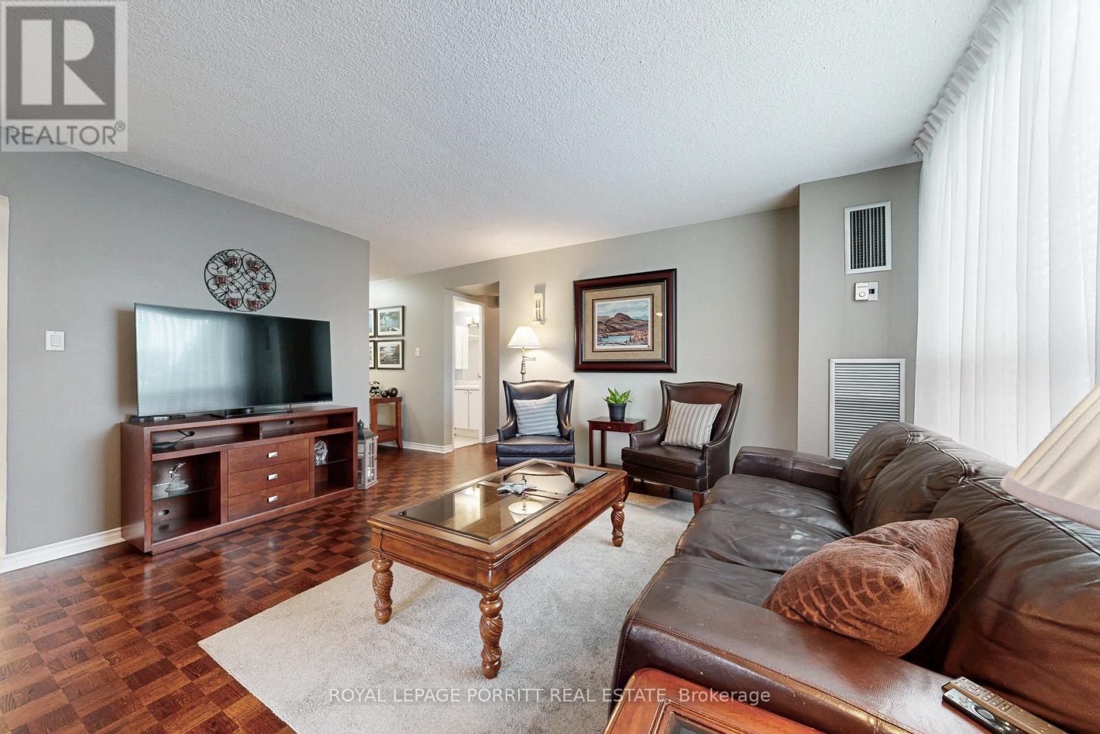 












201 - 1535 LAKESHORE ROAD E

,
Mississauga,




Ontario
L5E3E2

