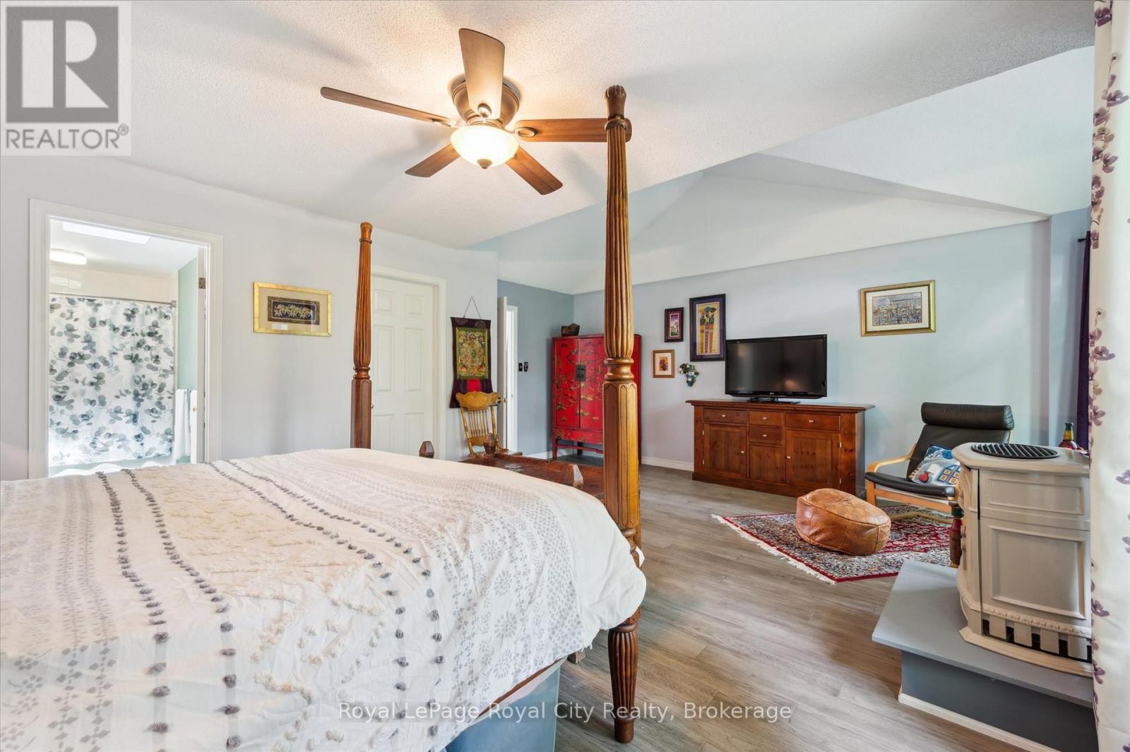 












21 MARILYN DRIVE

,
Guelph (Riverside Park),




Ontario
N1H1G9

