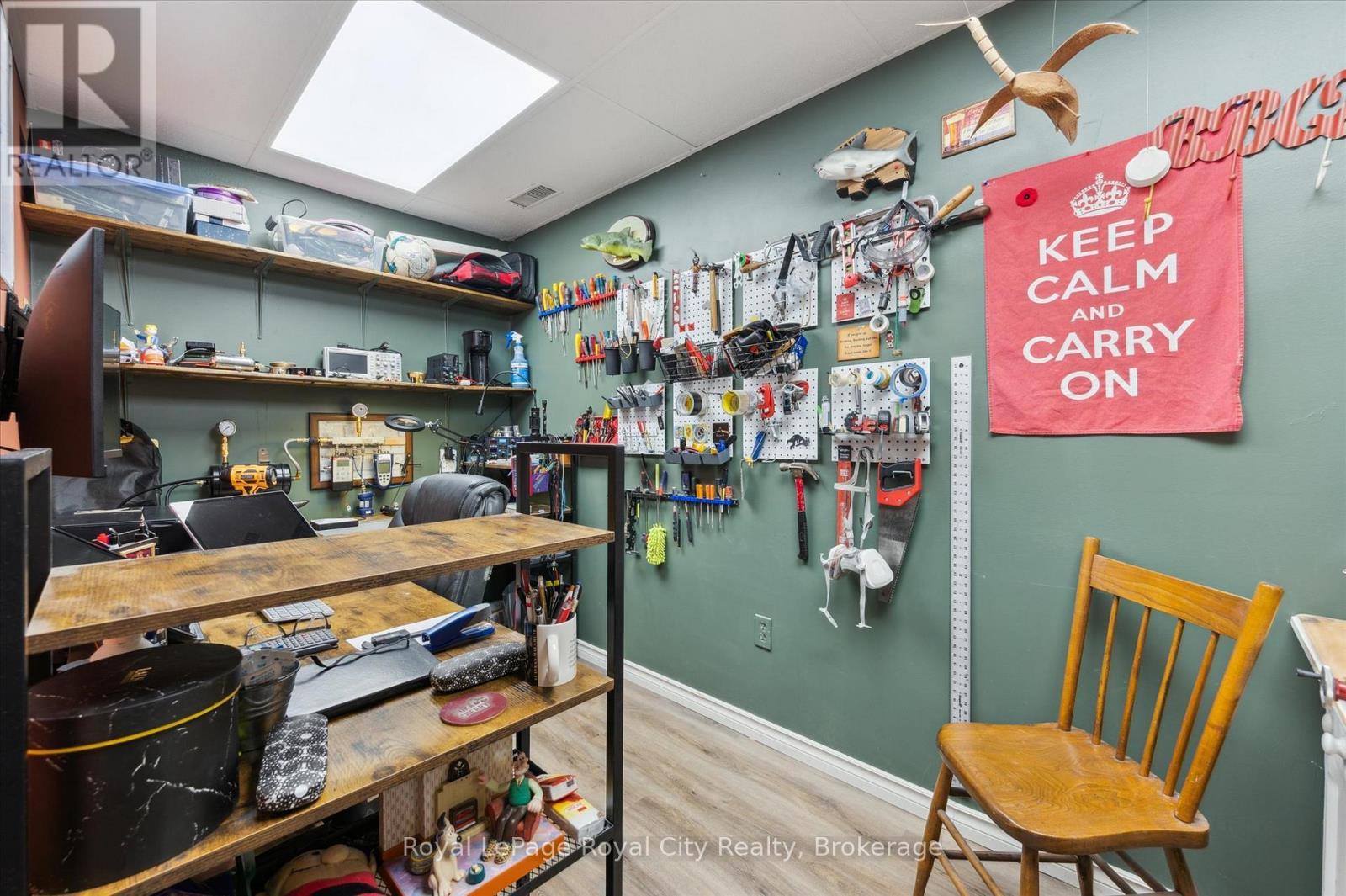 












21 MARILYN DRIVE

,
Guelph (Riverside Park),




Ontario
N1H1G9

