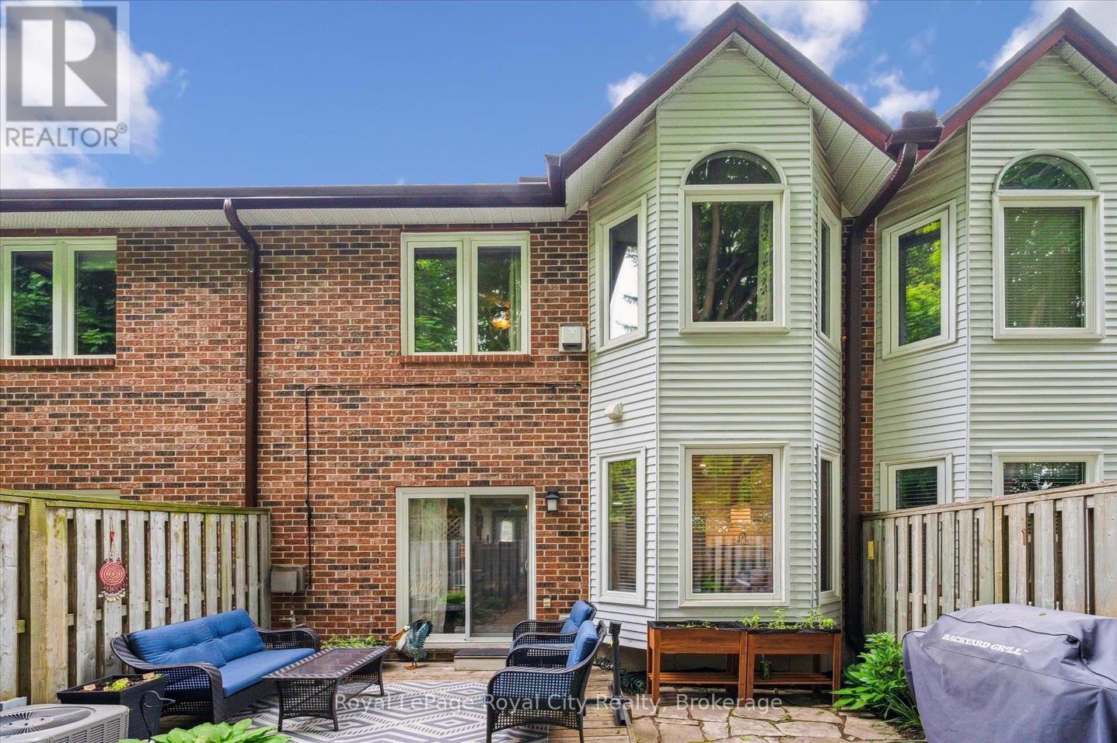 












21 MARILYN DRIVE

,
Guelph (Riverside Park),




Ontario
N1H1G9

