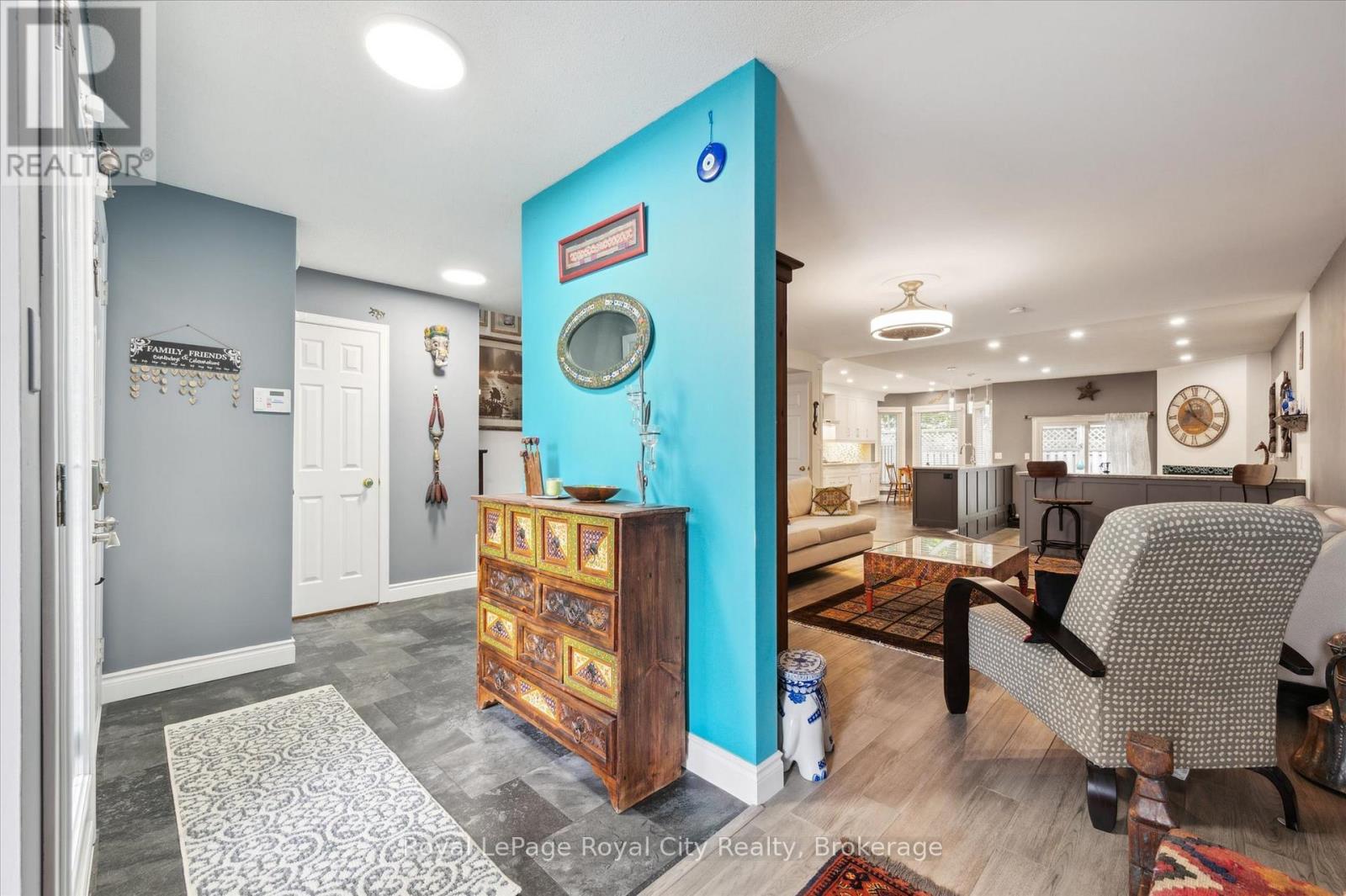 












21 MARILYN DRIVE

,
Guelph (Riverside Park),




Ontario
N1H1G9

