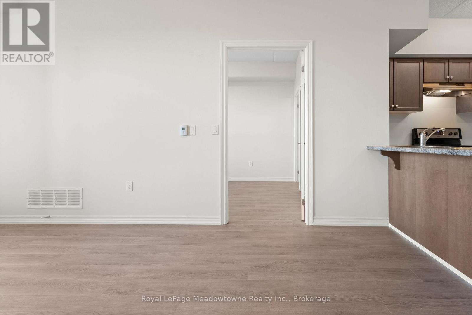 












511 - 630 SAUVE STREET

,
Milton (BE Beaty),




Ontario
L9T9A6

