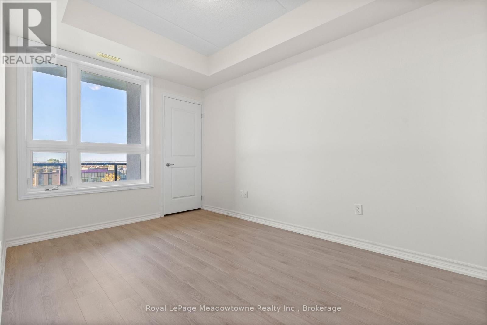 












511 - 630 SAUVE STREET

,
Milton (BE Beaty),




Ontario
L9T9A6

