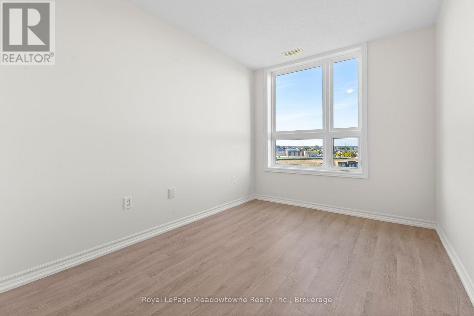 












511 - 630 SAUVE STREET

,
Milton (BE Beaty),




Ontario
L9T9A6

