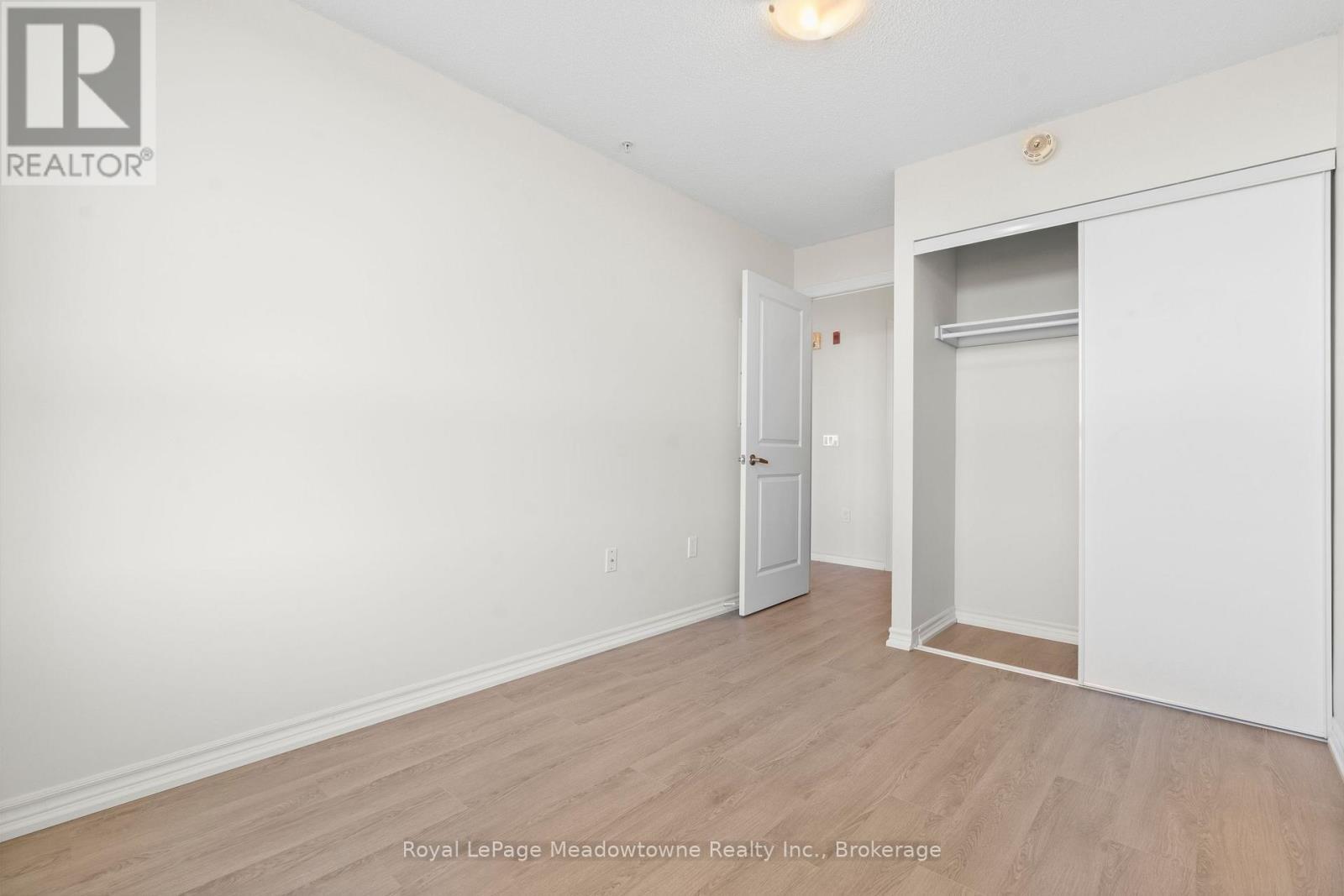 












511 - 630 SAUVE STREET

,
Milton (BE Beaty),




Ontario
L9T9A6

