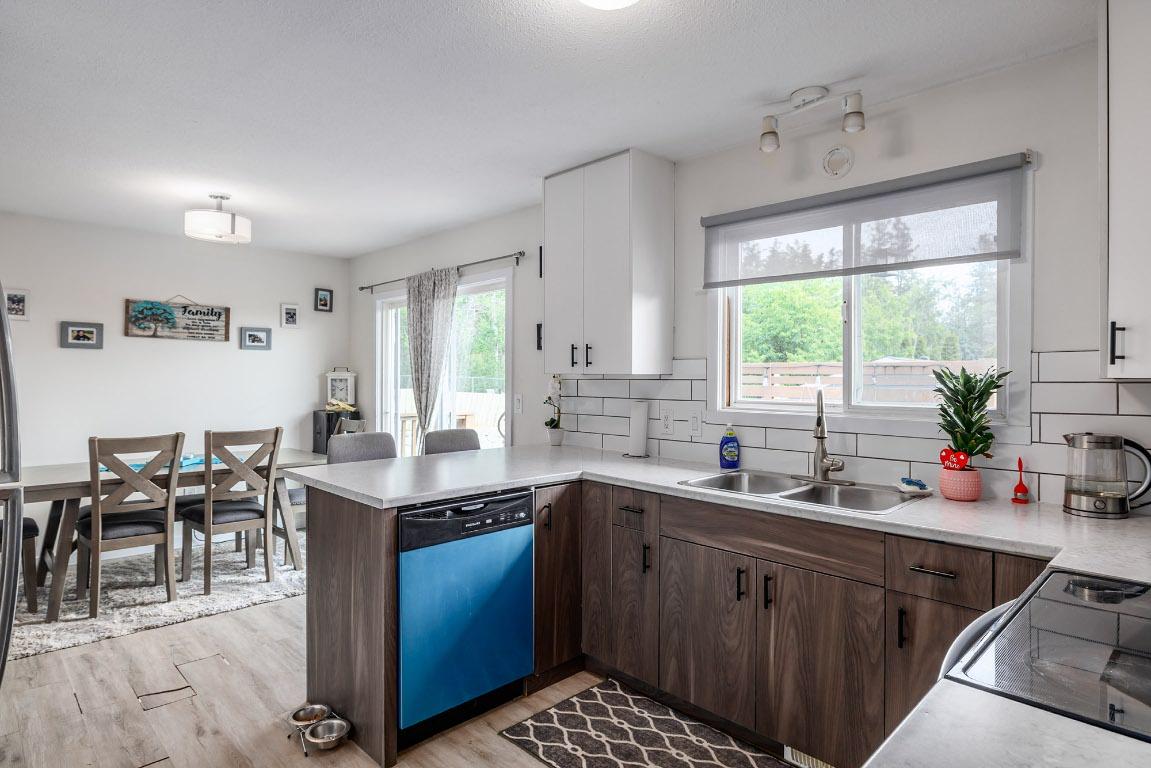 









3728


Glenway

Road,
West Kelowna,




BC
V4T 1E2

