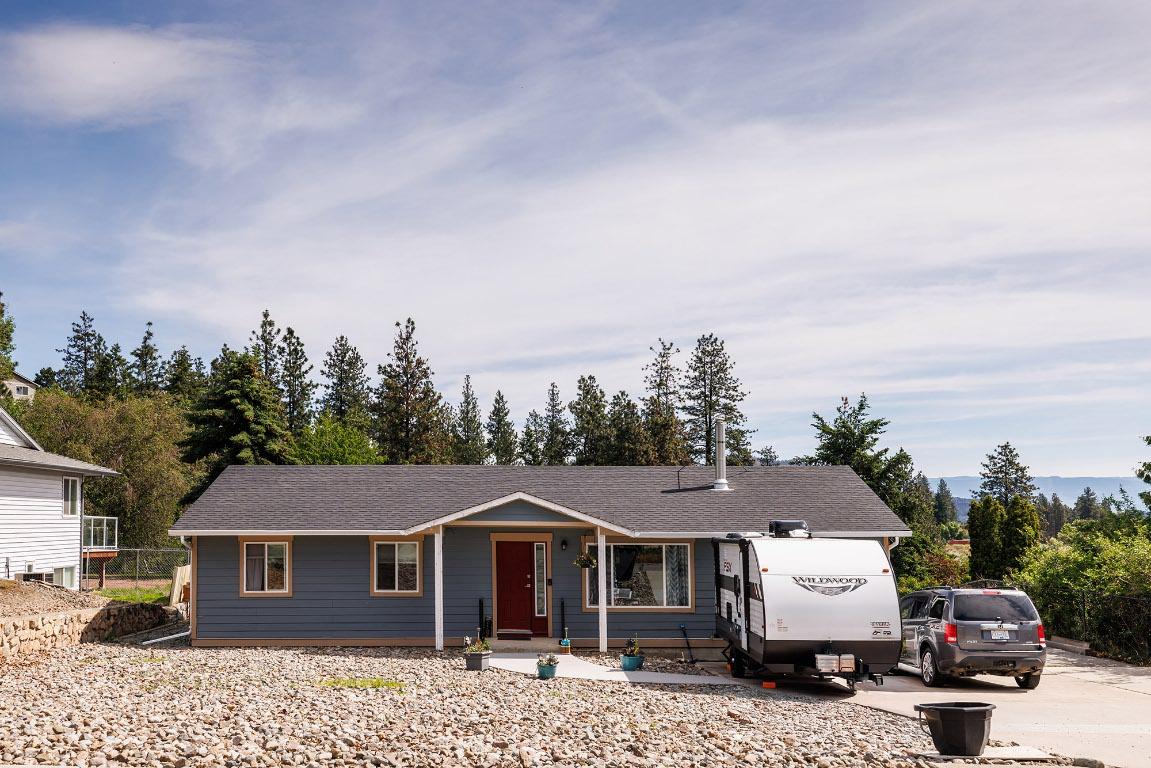 









3728


Glenway

Road,
West Kelowna,




BC
V4T 1E2

