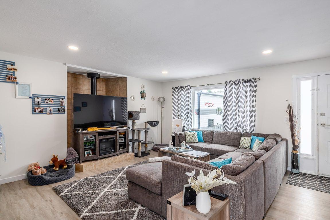 









3728


Glenway

Road,
West Kelowna,




BC
V4T 1E2

