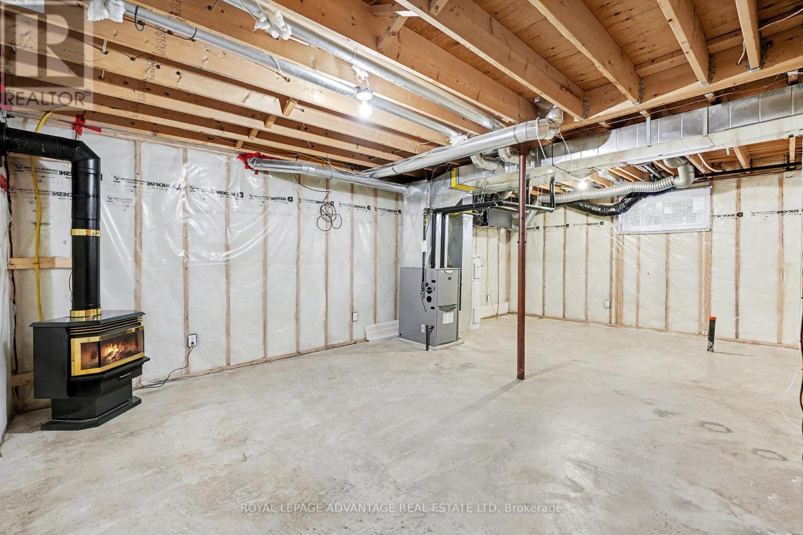 












11 QUEEN STREET

,
Perth,




Ontario
K7H2W4

