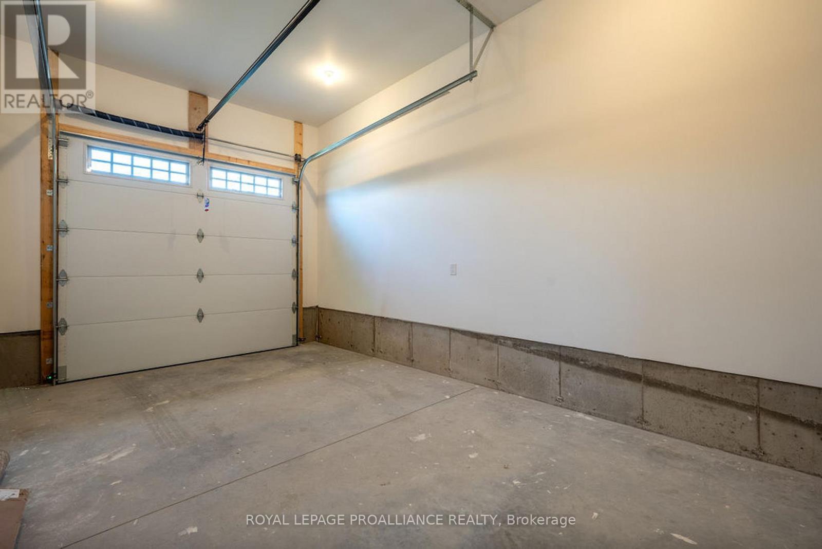 












175 POMEROY AVENUE

,
Tweed (Tweed (Village)),




Ontario
K0K3J0

