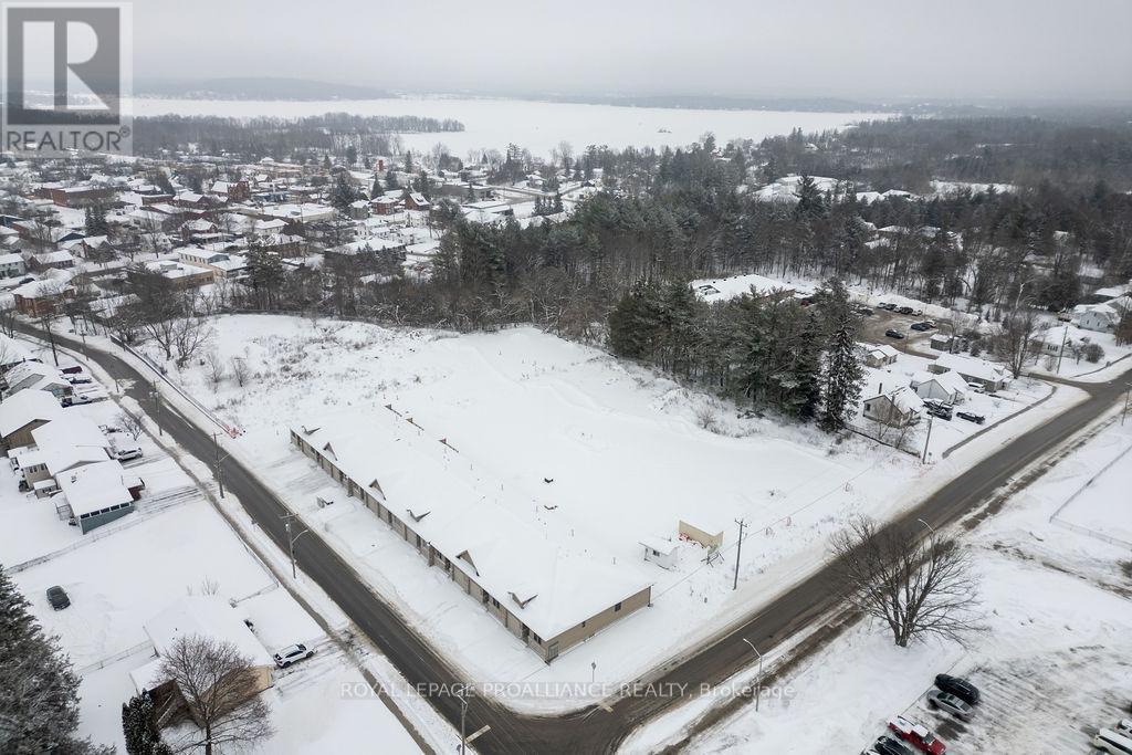 












175 POMEROY AVENUE

,
Tweed (Tweed (Village)),




Ontario
K0K3J0

