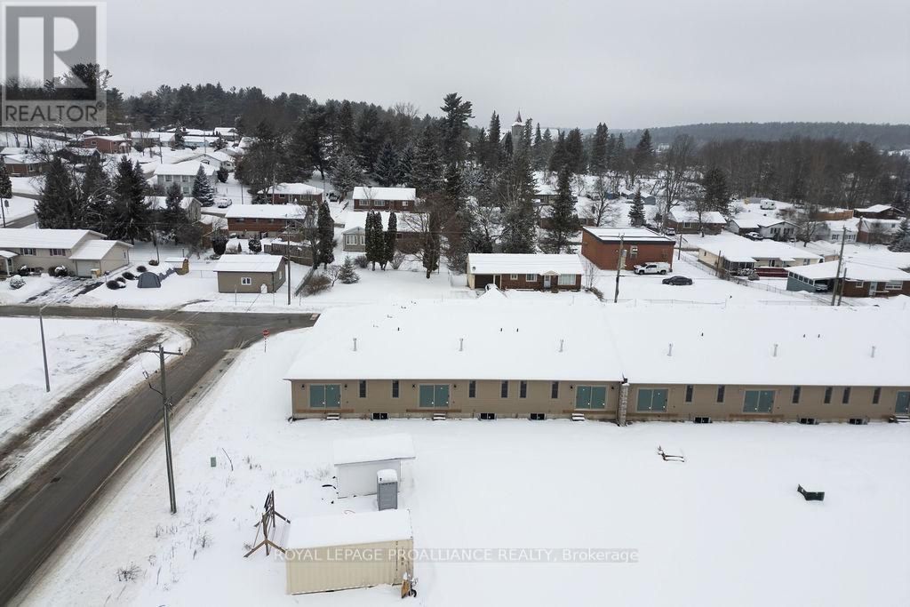 












175 POMEROY AVENUE

,
Tweed (Tweed (Village)),




Ontario
K0K3J0

