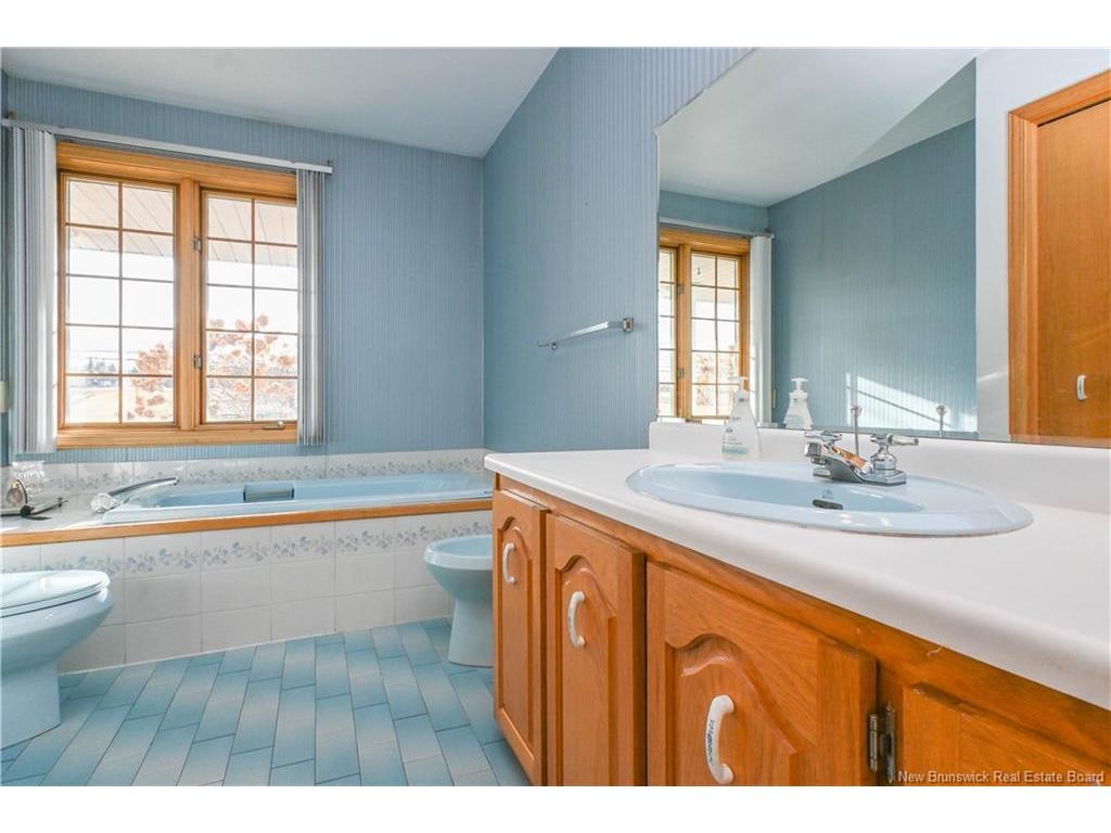 









858


Boul des Acadiens

BLVD,
Bertrand,




NB
E1W 1H3

