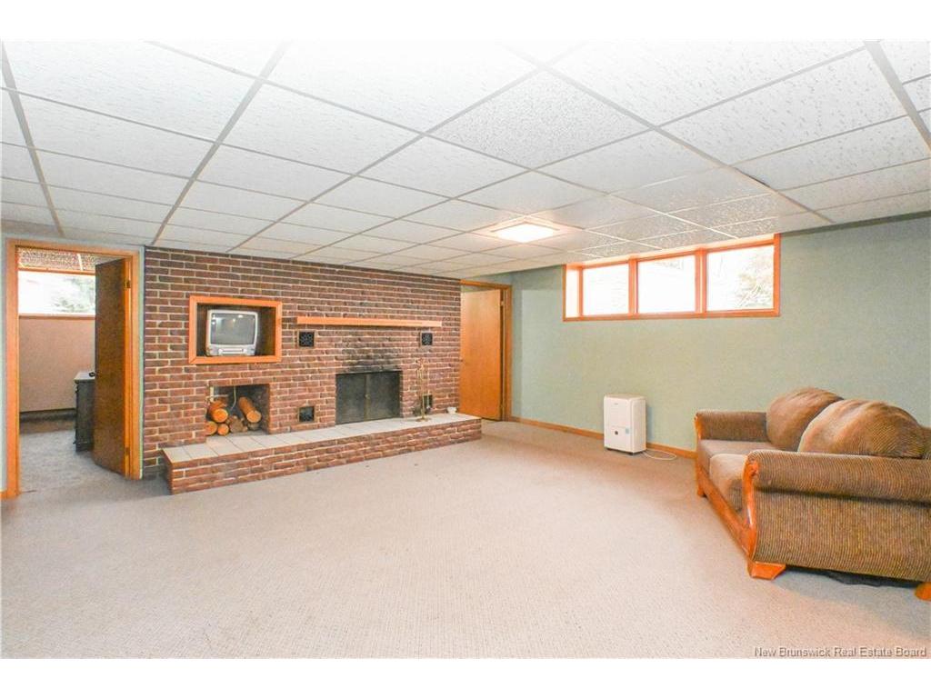 









858


Boul des Acadiens

BLVD,
Bertrand,




NB
E1W 1H3

