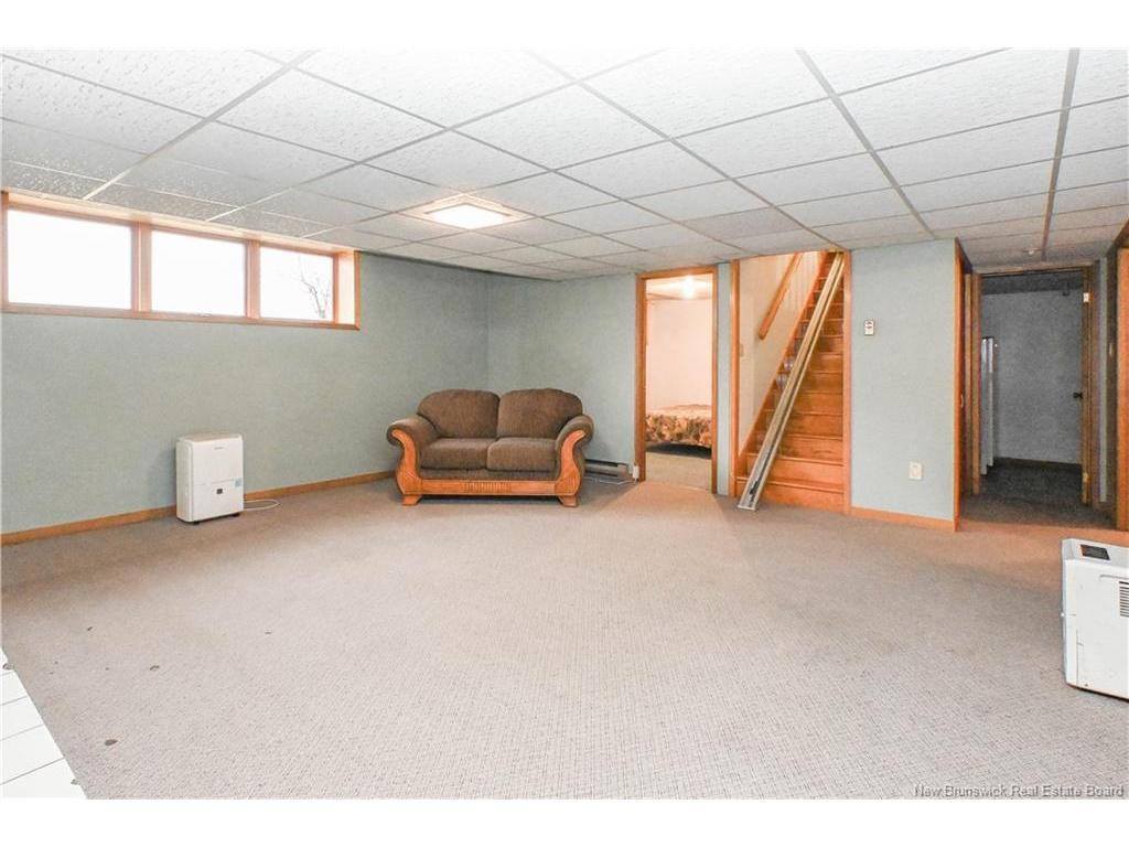 









858


Boul des Acadiens

BLVD,
Bertrand,




NB
E1W 1H3

