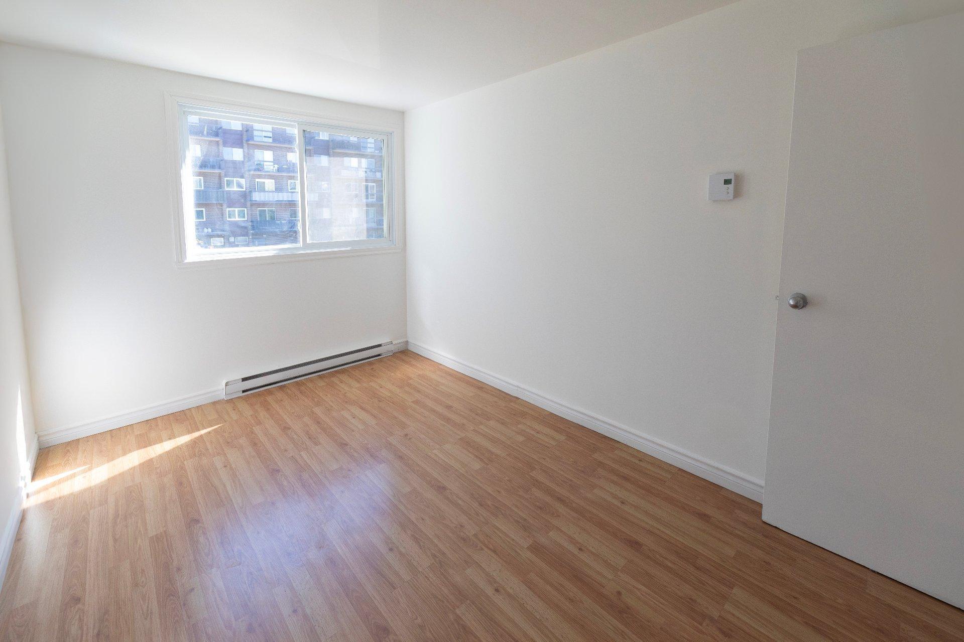 









110


Rue St-François N.

, 204,
Sherbrooke (Fleurimont),




QC
J1E3H6

