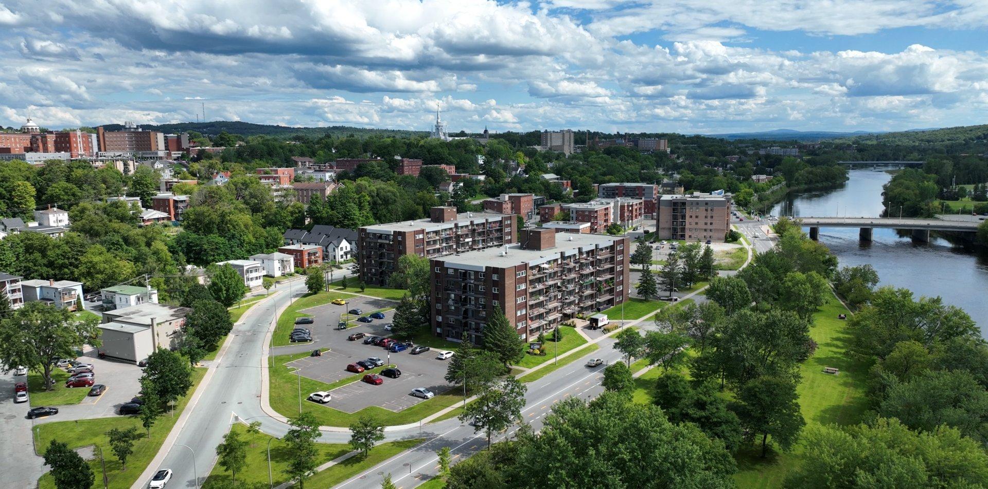 









110


Rue St-François N.

, 204,
Sherbrooke (Fleurimont),




QC
J1E3H6

