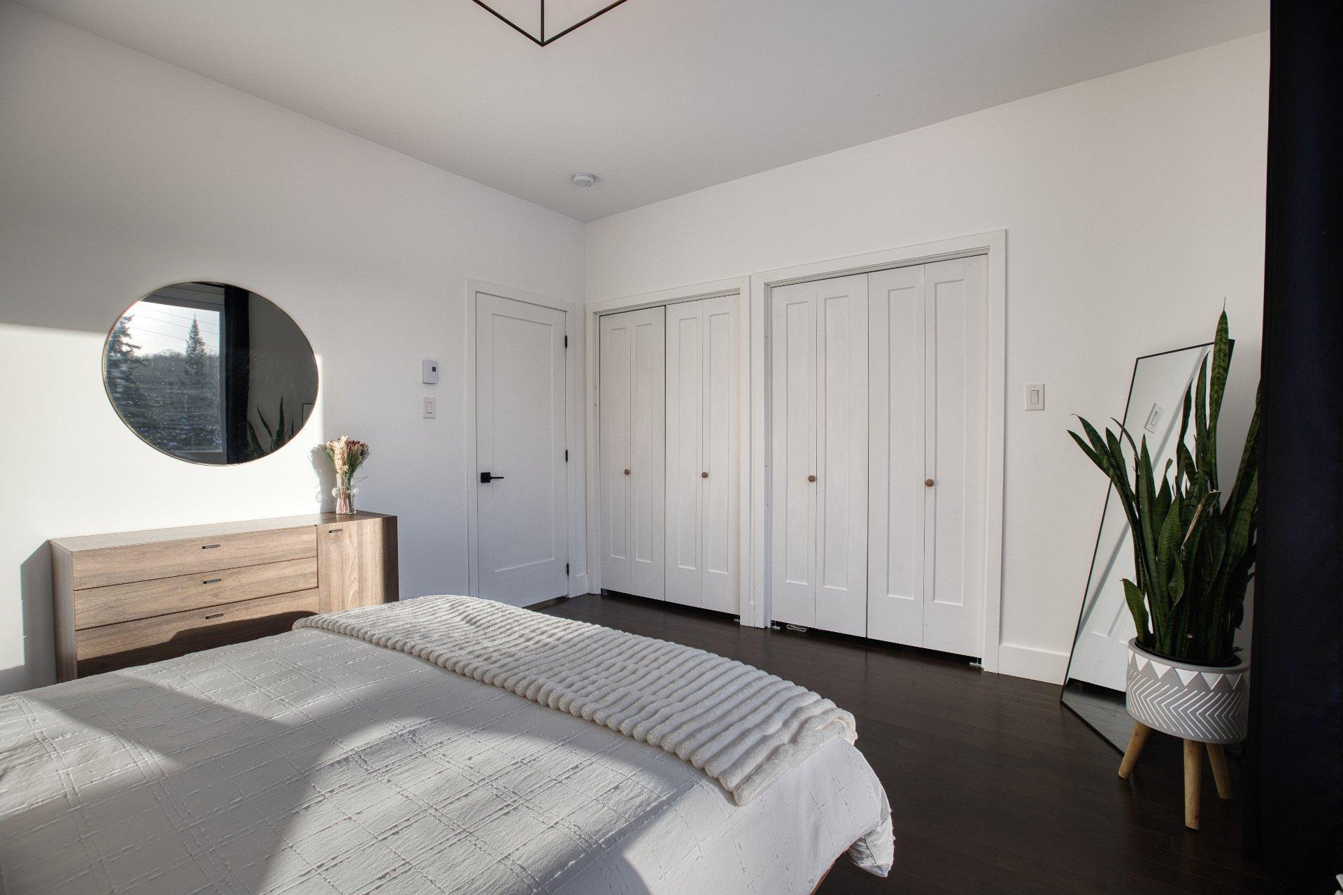 









649

 - 649A


Rue Beauregard

,
Sainte-Agathe-des-Monts,




QC
J8C0J2

