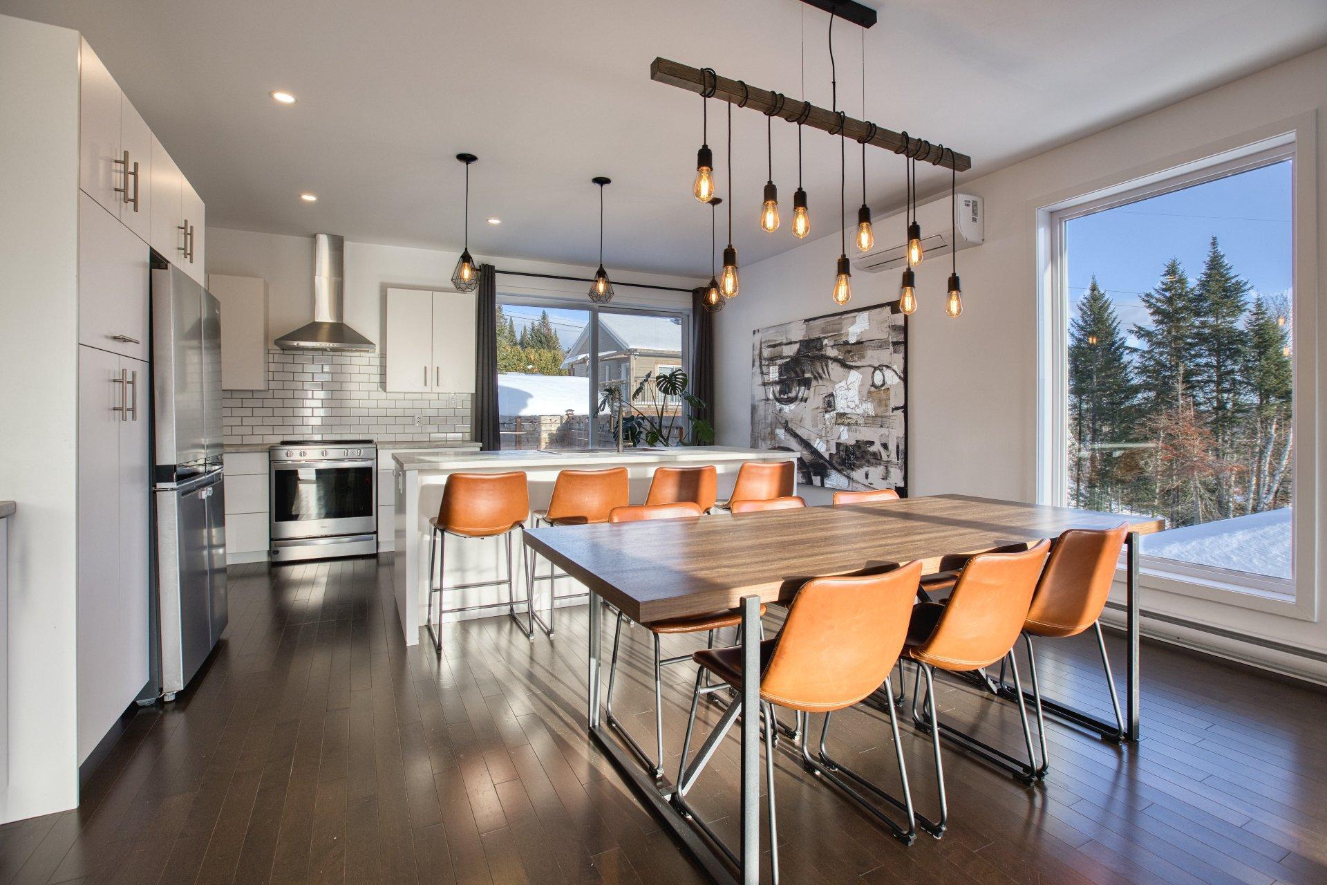 









649

 - 649A


Rue Beauregard

,
Sainte-Agathe-des-Monts,




QC
J8C0J2

