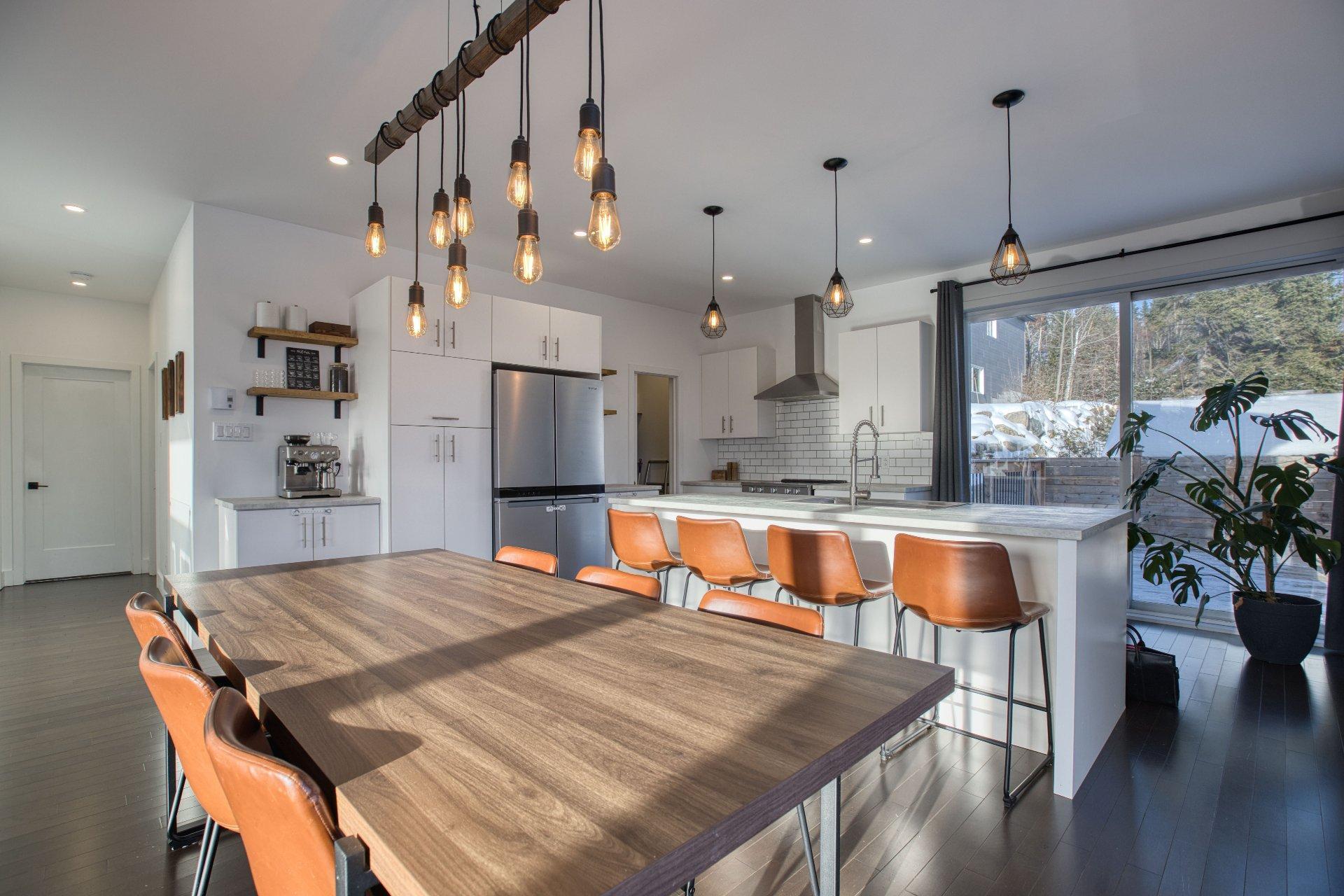 









649

 - 649A


Rue Beauregard

,
Sainte-Agathe-des-Monts,




QC
J8C0J2

