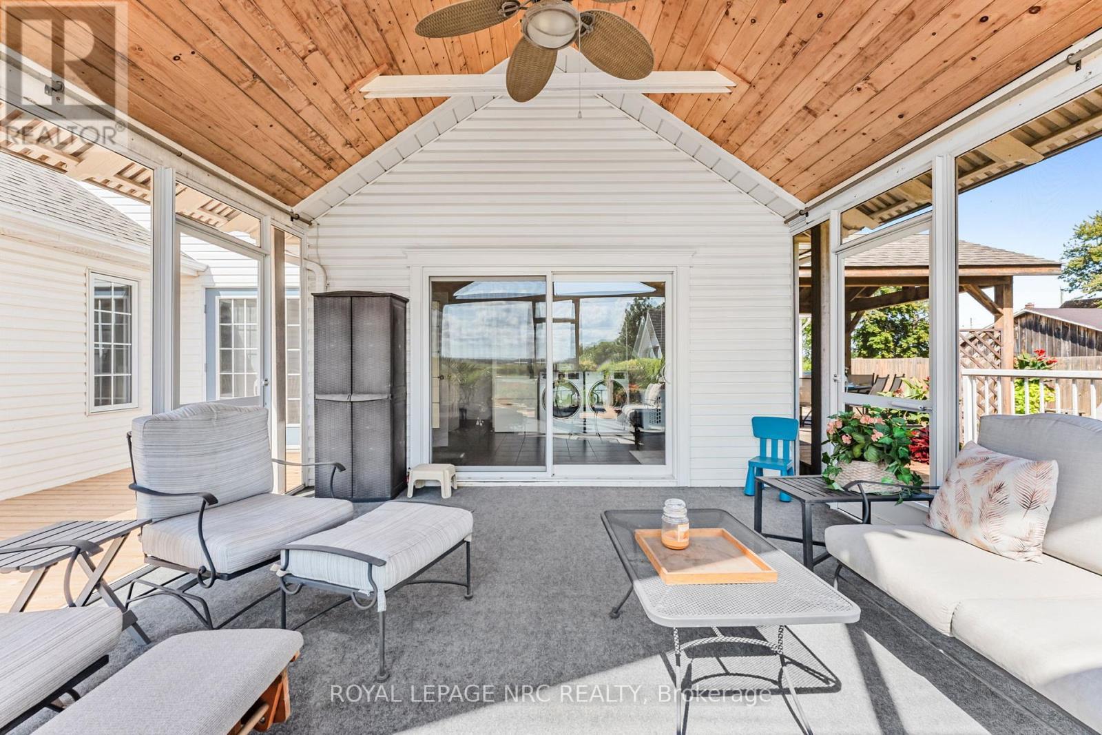 












1053 LINE 3 ROAD

,
Niagara-on-the-Lake (Virgil),




Ontario
L0S1J0

