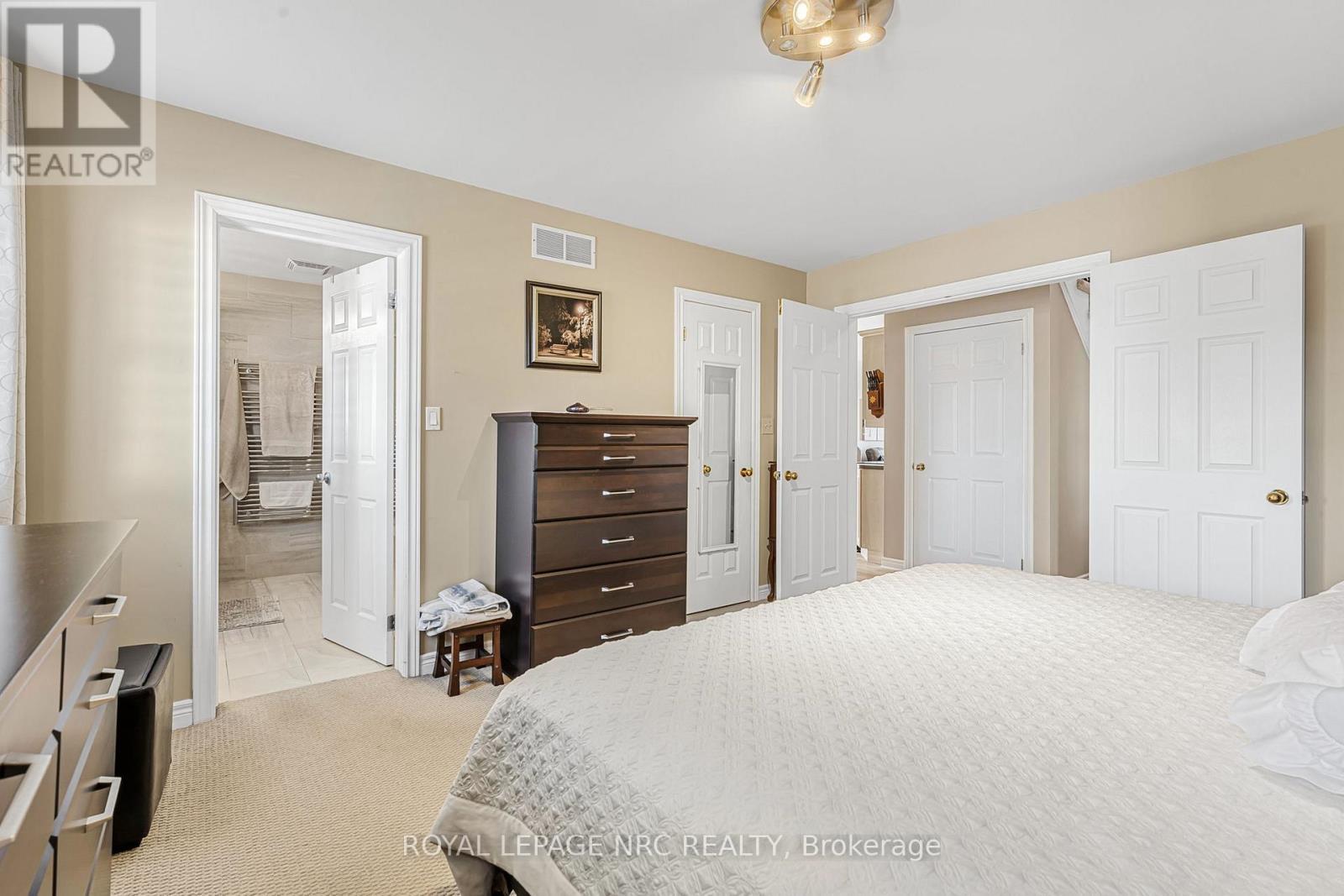 












1053 LINE 3 ROAD

,
Niagara-on-the-Lake (Virgil),




Ontario
L0S1J0

