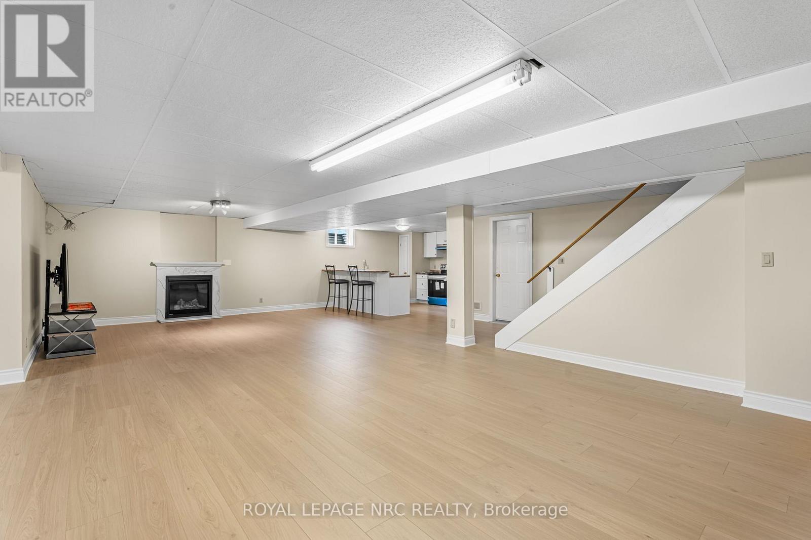 












1053 LINE 3 ROAD

,
Niagara-on-the-Lake (Virgil),




Ontario
L0S1J0

