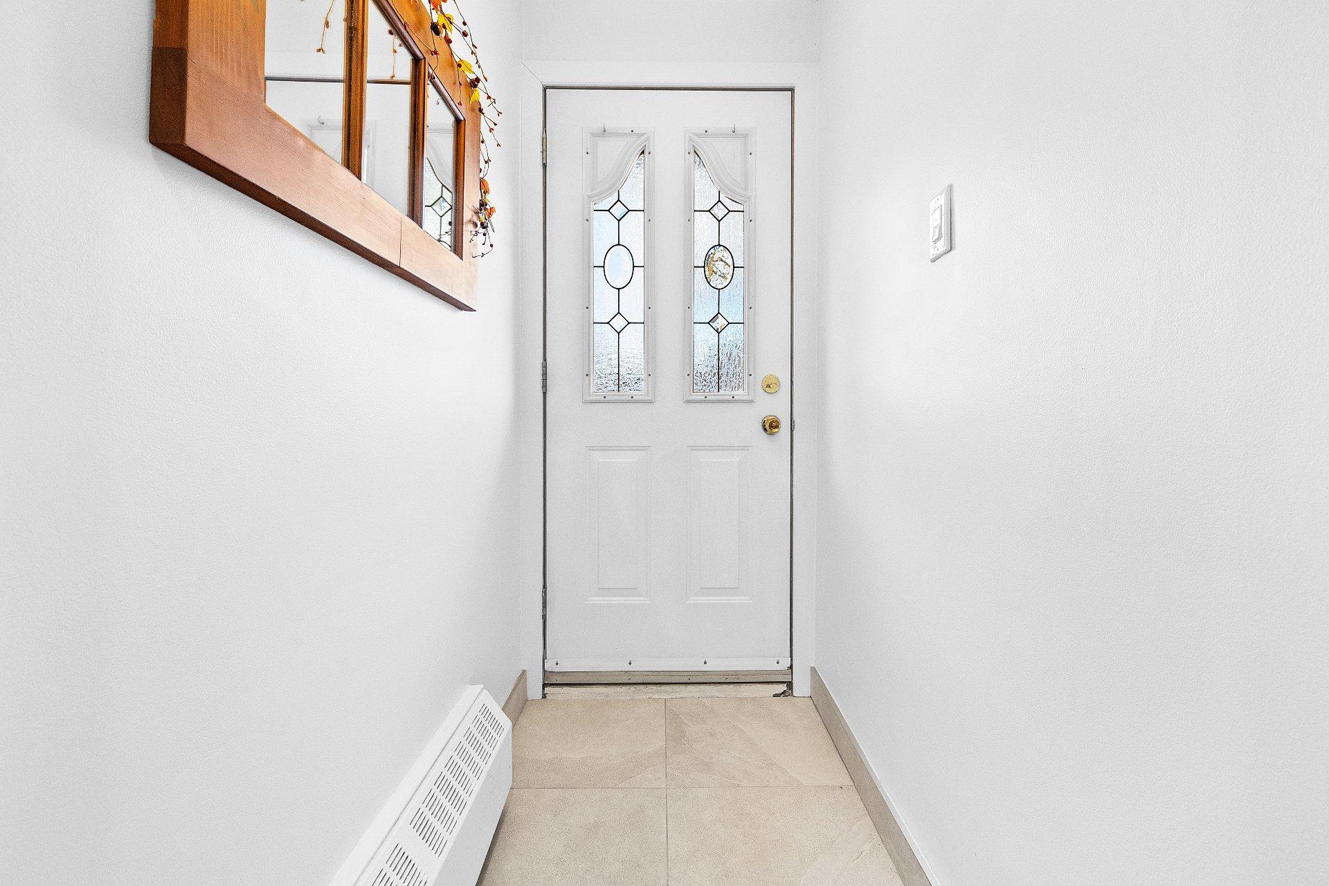 









6020


Boul. Couture

,
Montréal (Saint-Léonard),




QC
H1P1A9

