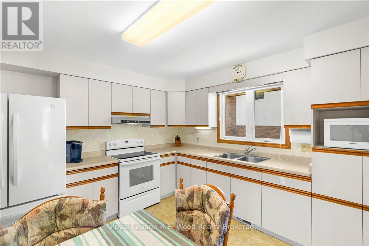 












38 DENRICH AVENUE

,
Tillsonburg,




Ontario
N4G4W1

