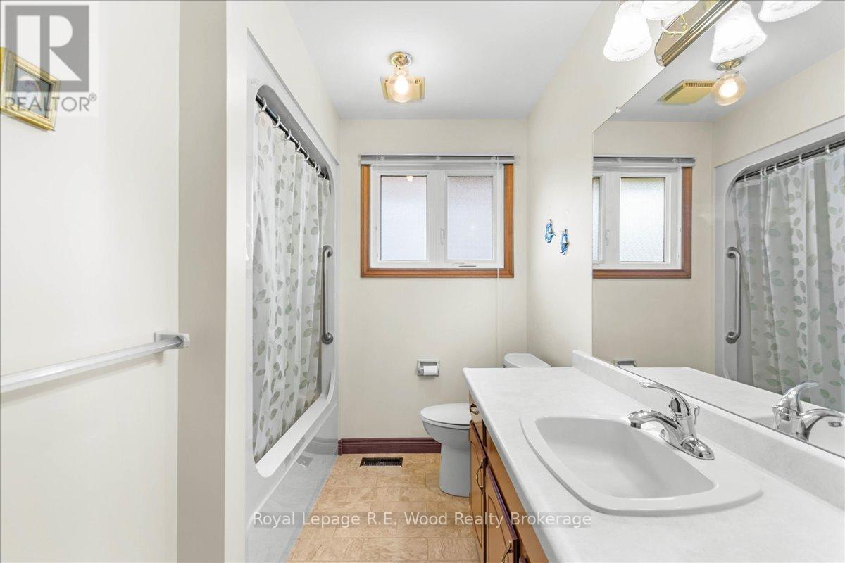 












38 DENRICH AVENUE

,
Tillsonburg,




Ontario
N4G4W1

