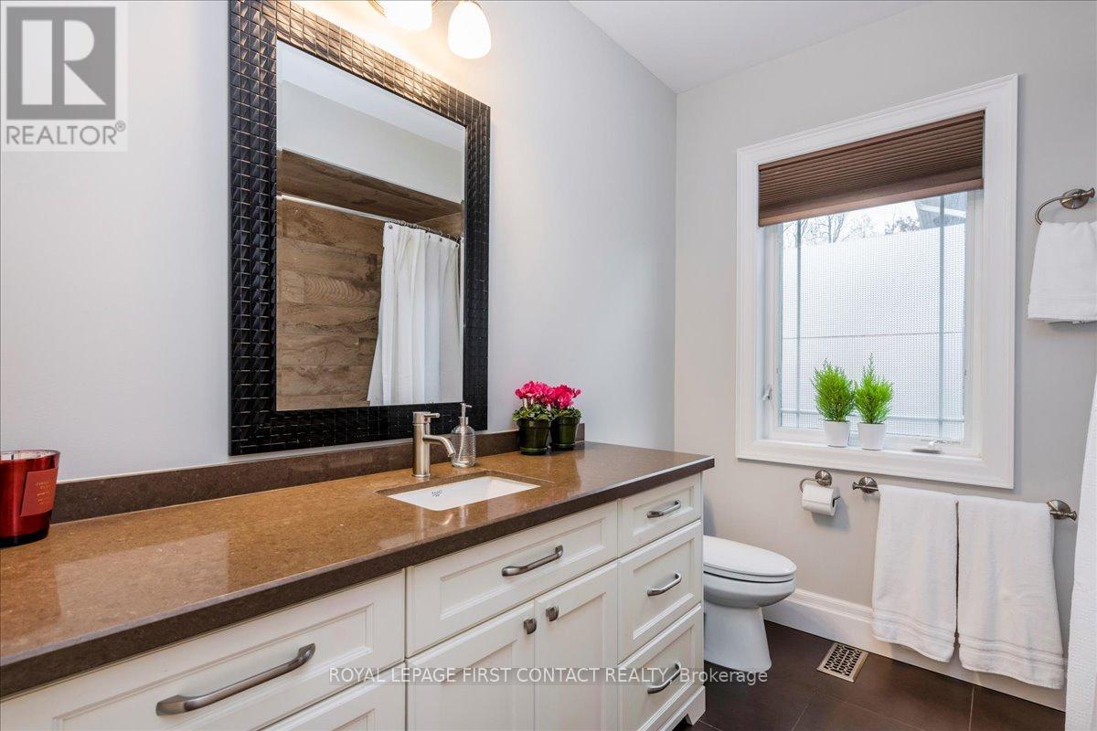 












3500 CRESCENT HARBOUR ROAD

,
Innisfil,




Ontario
L9S2Y8

