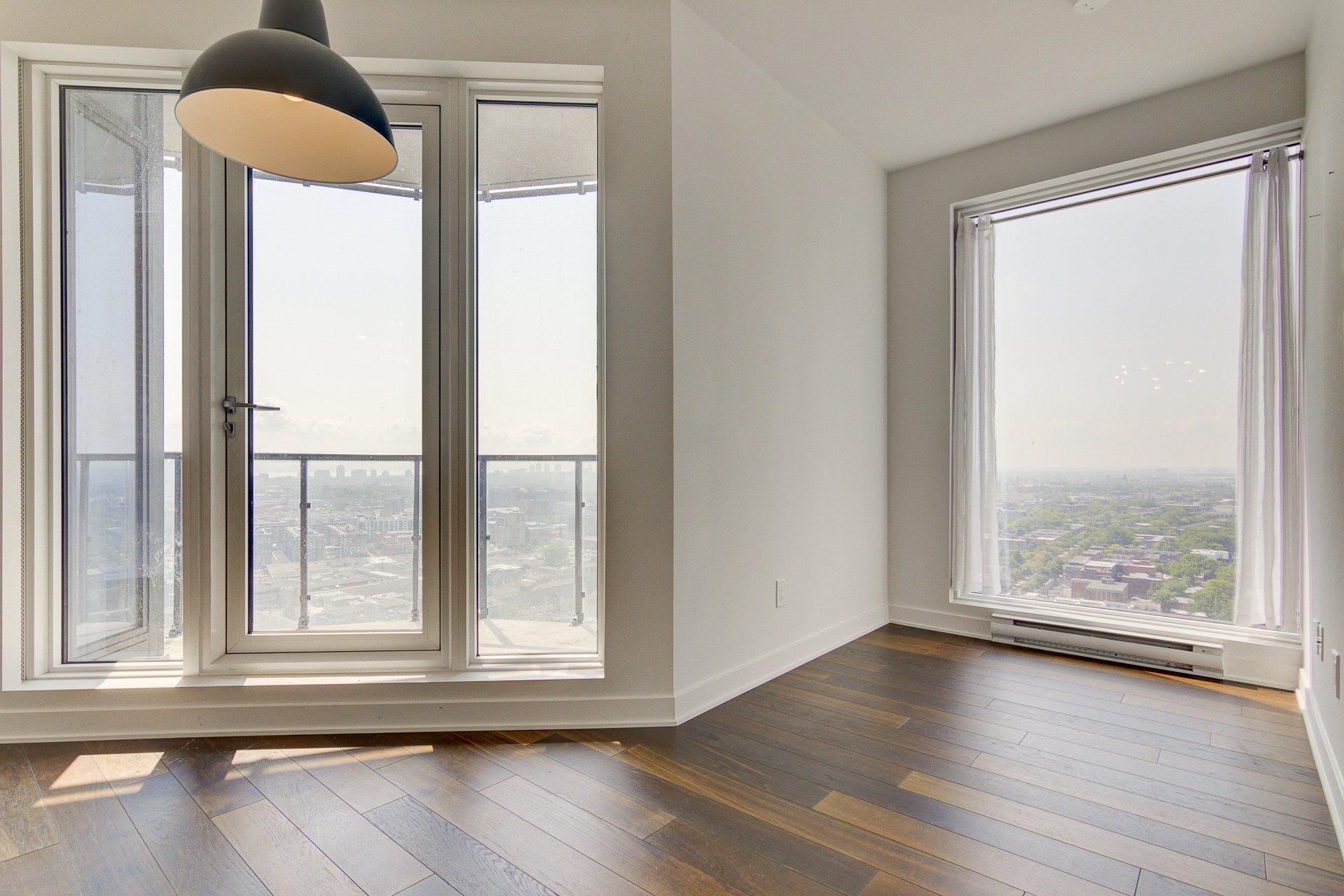 









1188


Rue St-Antoine O.

, 3104,
Montréal (Ville-Marie),




QC
H3C1B4

