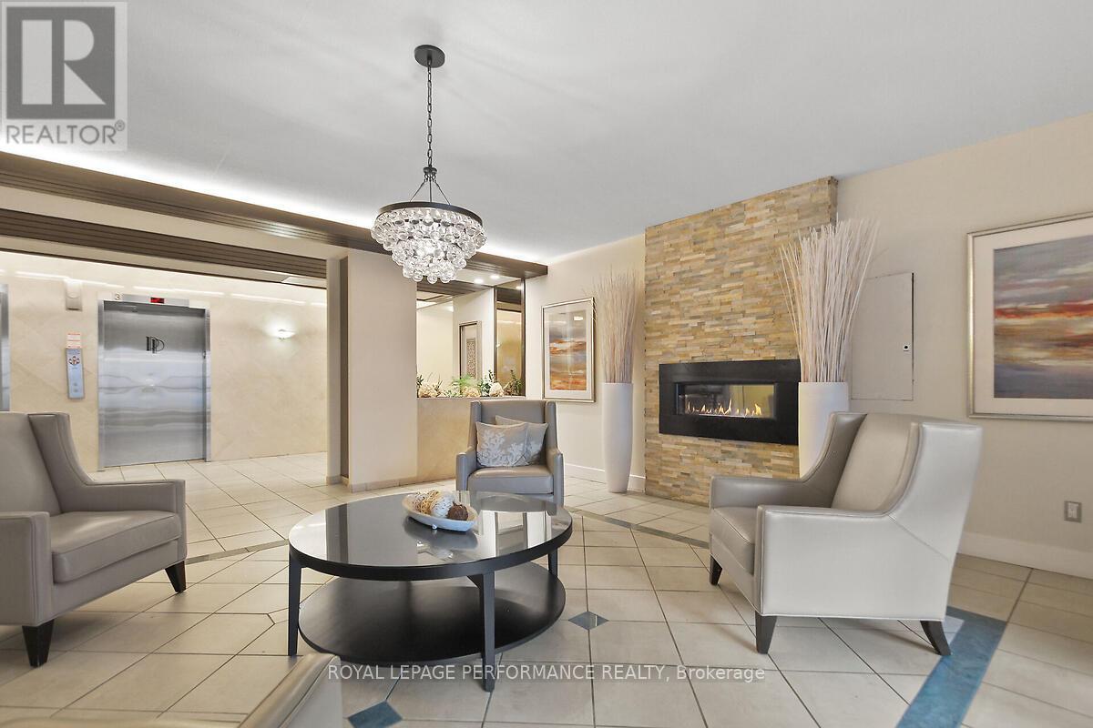 












1702 - 1025 RICHMOND ROAD

,
Ottawa,




Ontario
K2B8G8

