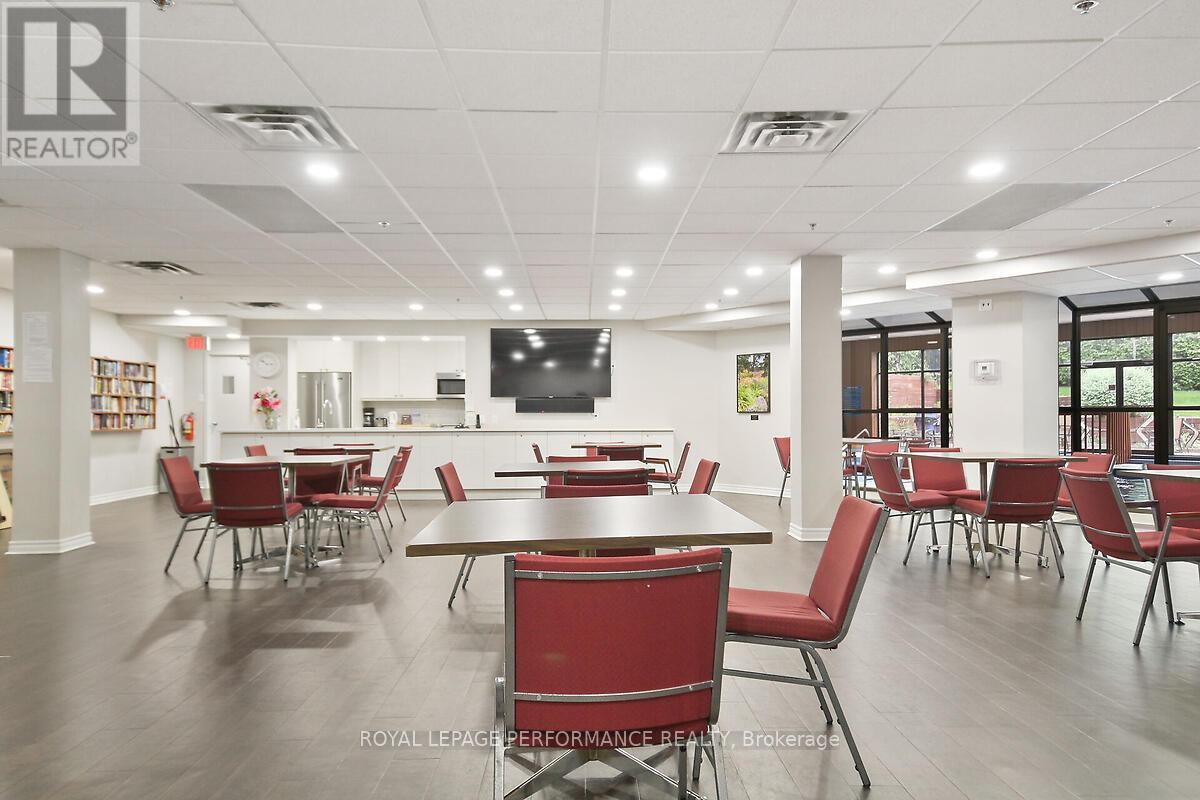 












1702 - 1025 RICHMOND ROAD

,
Ottawa,




Ontario
K2B8G8

