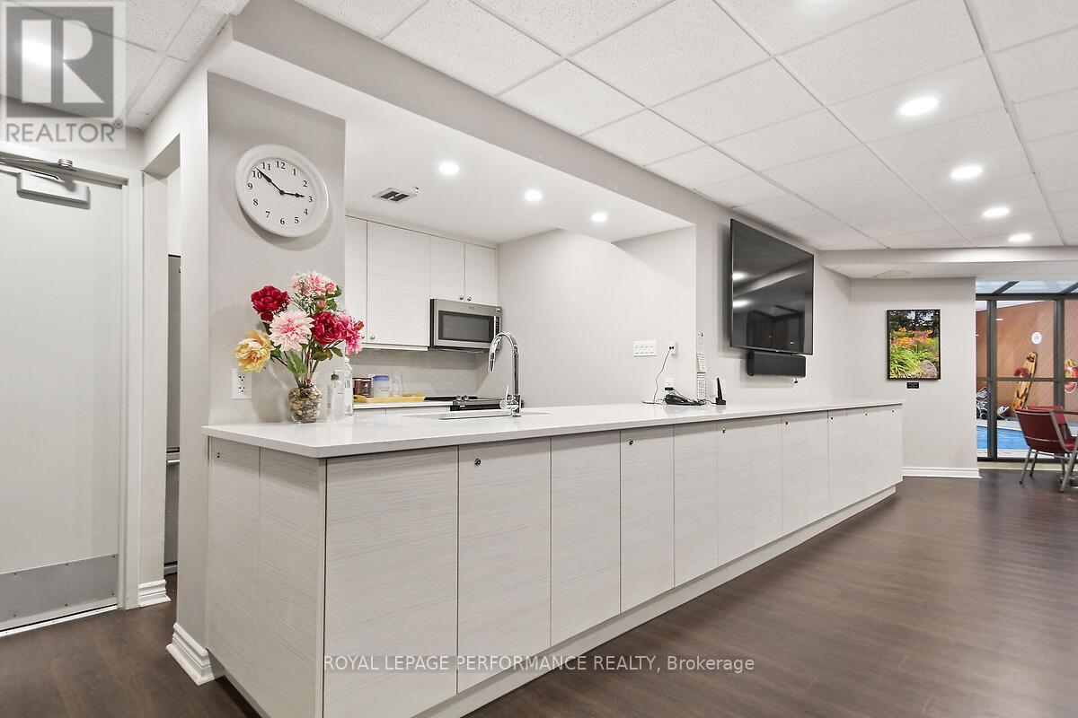 












1702 - 1025 RICHMOND ROAD

,
Ottawa,




Ontario
K2B8G8

