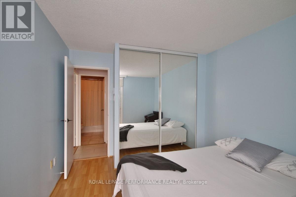 












1702 - 1025 RICHMOND ROAD

,
Ottawa,




Ontario
K2B8G8

