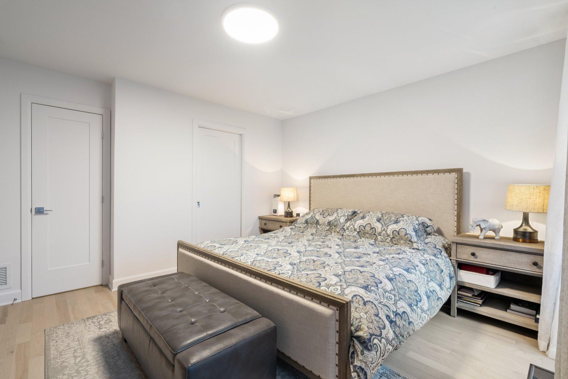 









109


Rue des Marronniers

,
Candiac,




QC
J5R0T5

