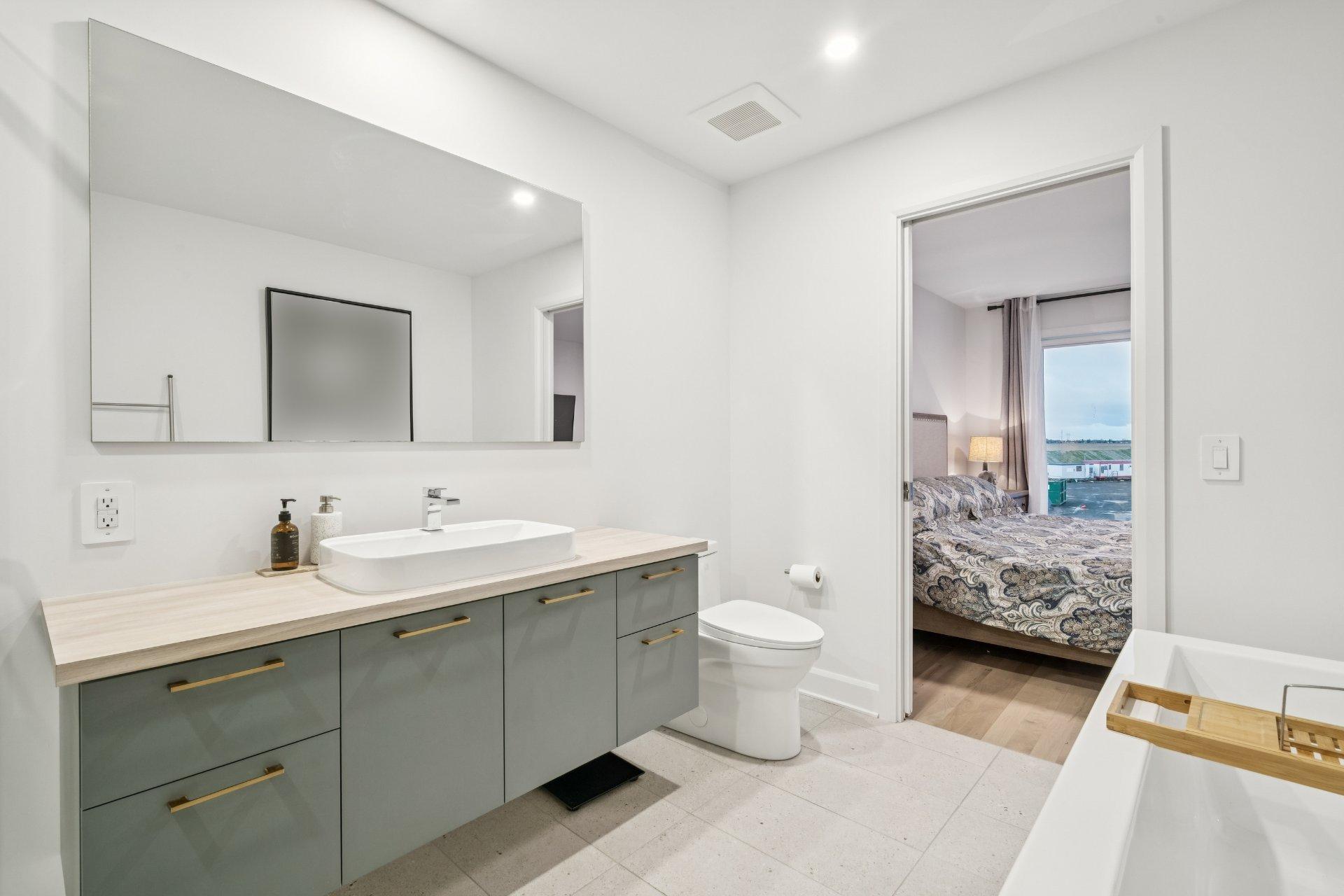 









109


Rue des Marronniers

,
Candiac,




QC
J5R0T5

