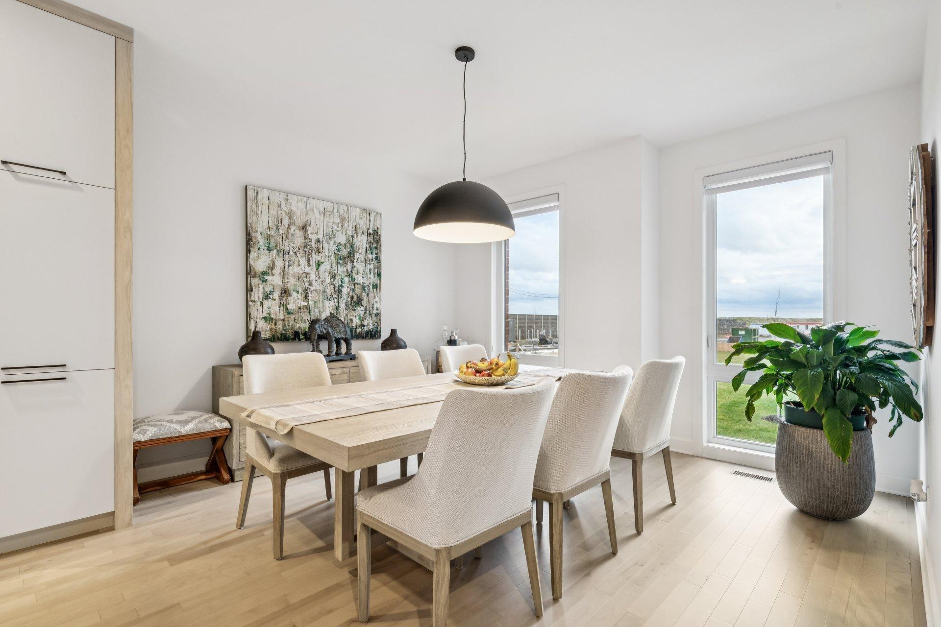 









109


Rue des Marronniers

,
Candiac,




QC
J5R0T5

