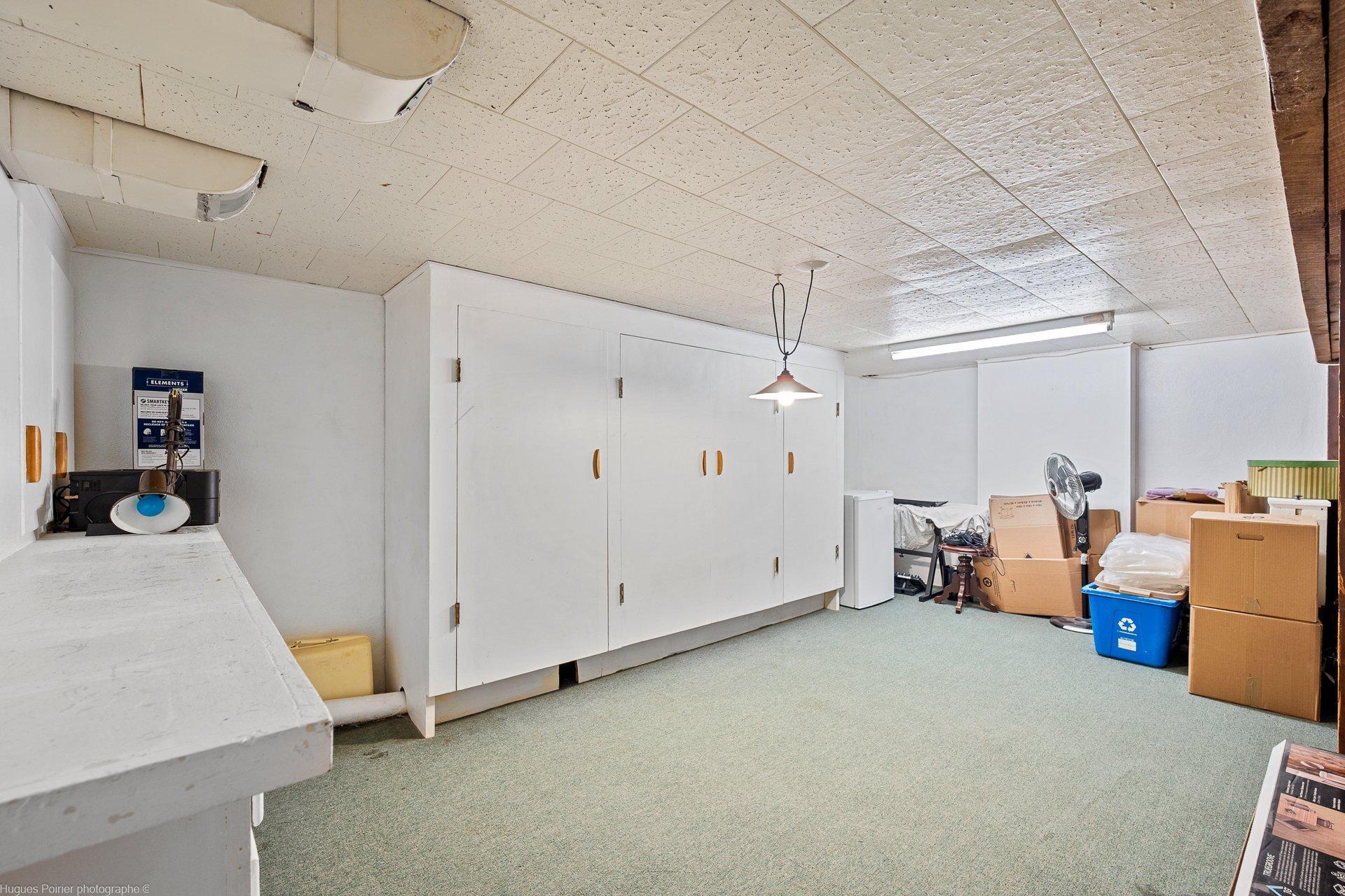 









1387


Rue du Bel-Automne

,
Sainte-Adèle,




QC
J8B2Y1

