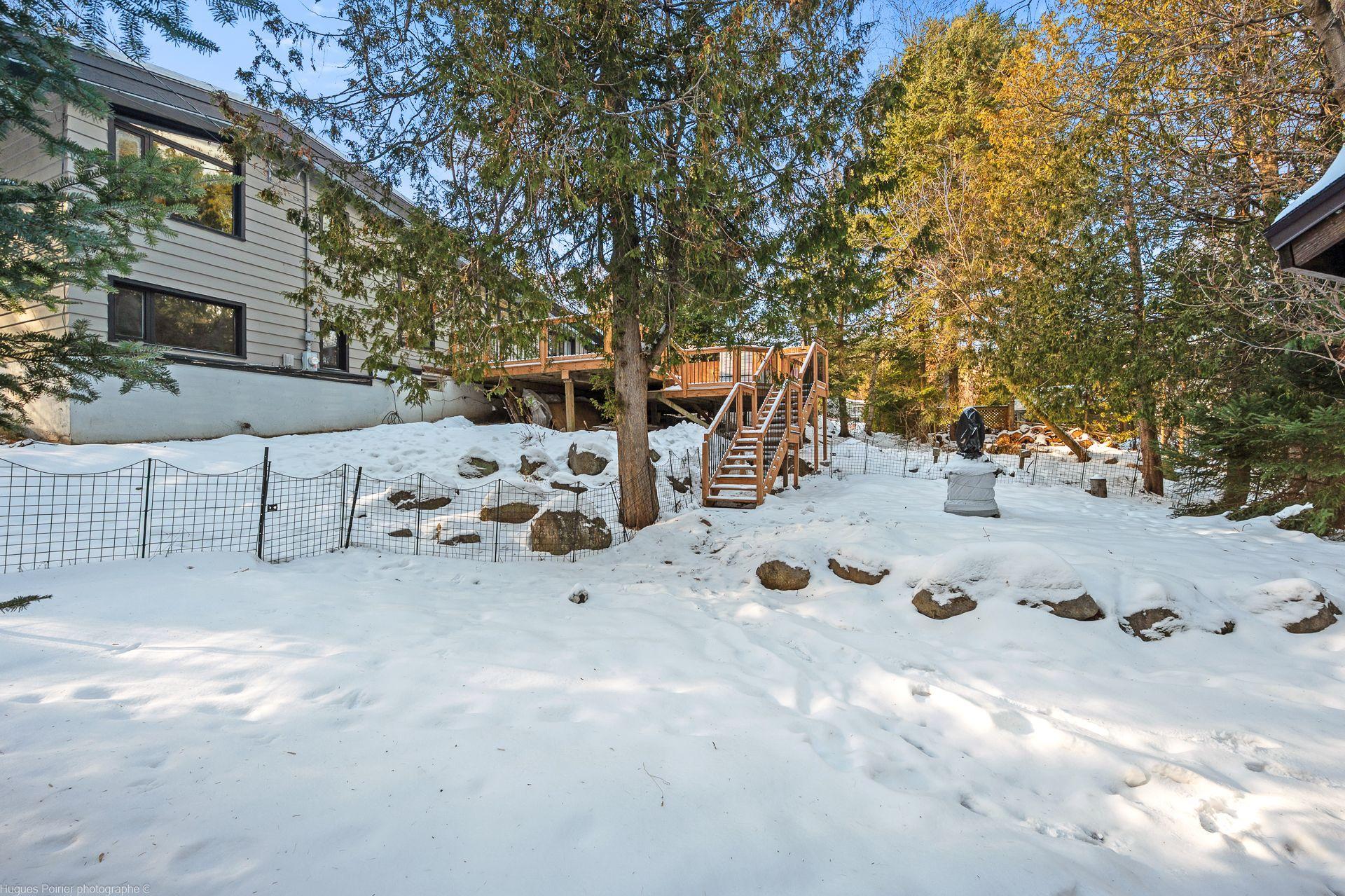 









1387


Rue du Bel-Automne

,
Sainte-Adèle,




QC
J8B2Y1

